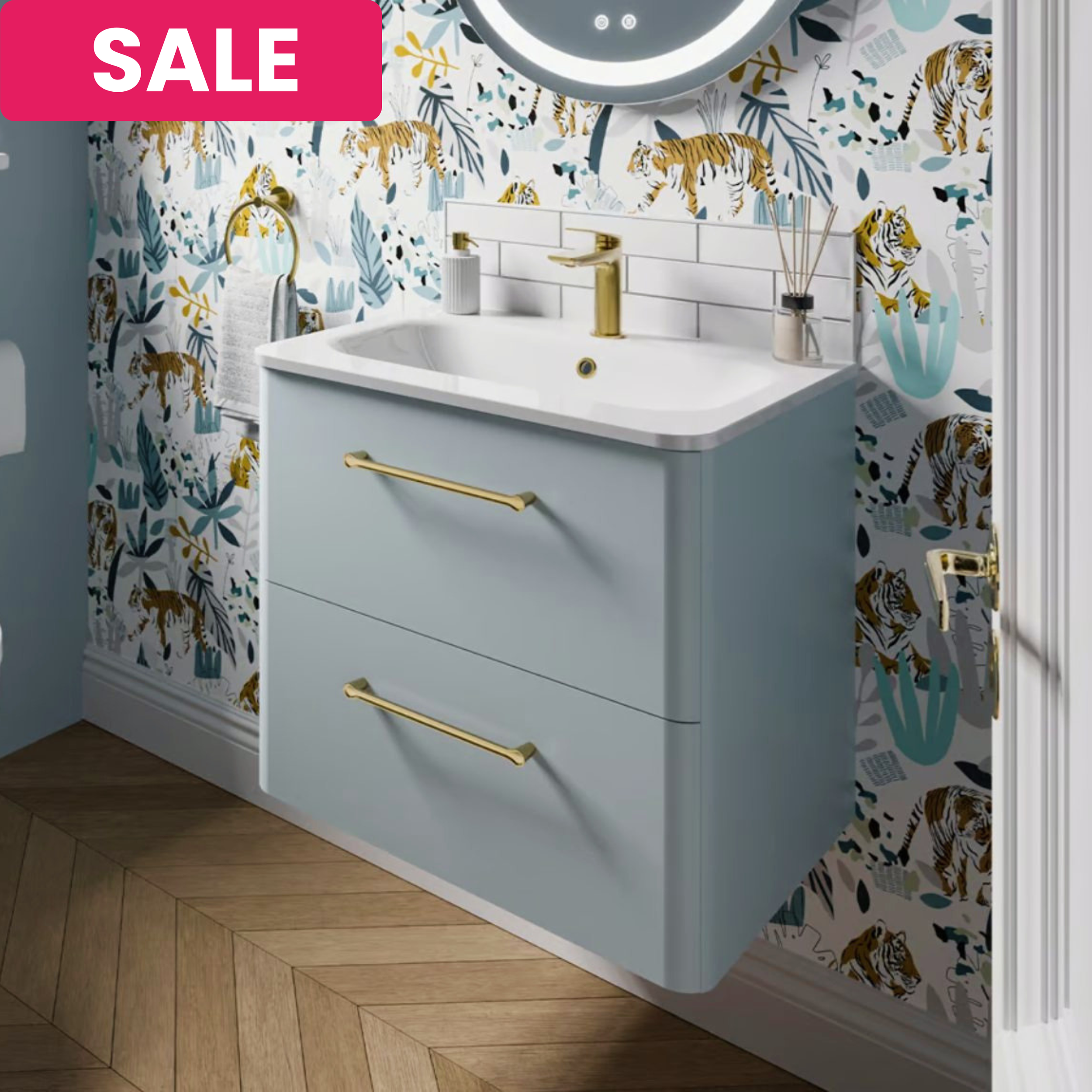 Britton Camberwell 600 Wall Mounted