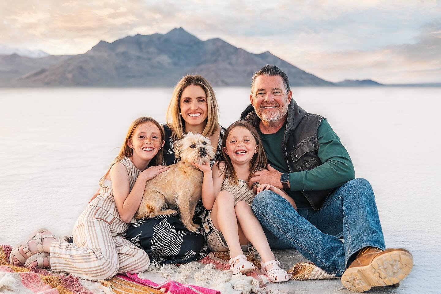 This amazing family drove all the way from California for their spring break session with me on the salt&mdash;and we had so much fun. The kids were a blast, the energy was easy, and their pup Willie? Yeah&hellip; he took over and stole the whole sho