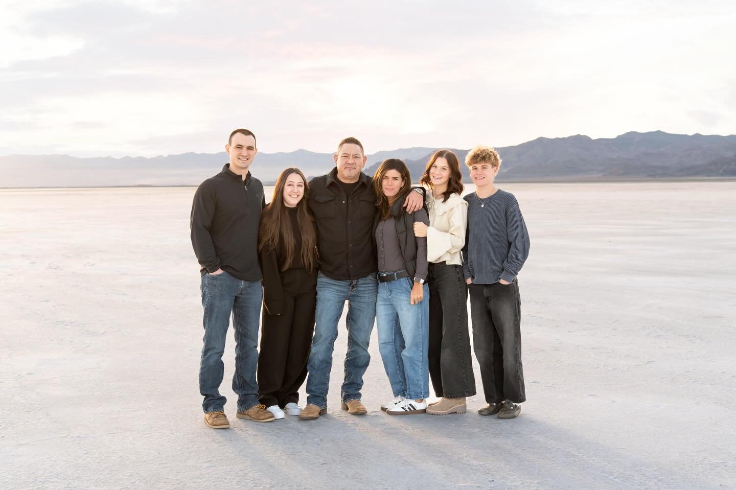 They made a quick trip from Utah for one simple reason, to finally have photos of their family together. Their first session ever and such a fun group to spend the evening with.

#BonnevilleSaltFlats #BonnevilleSaltFlatsPhotography #BonnevilleSaltFla
