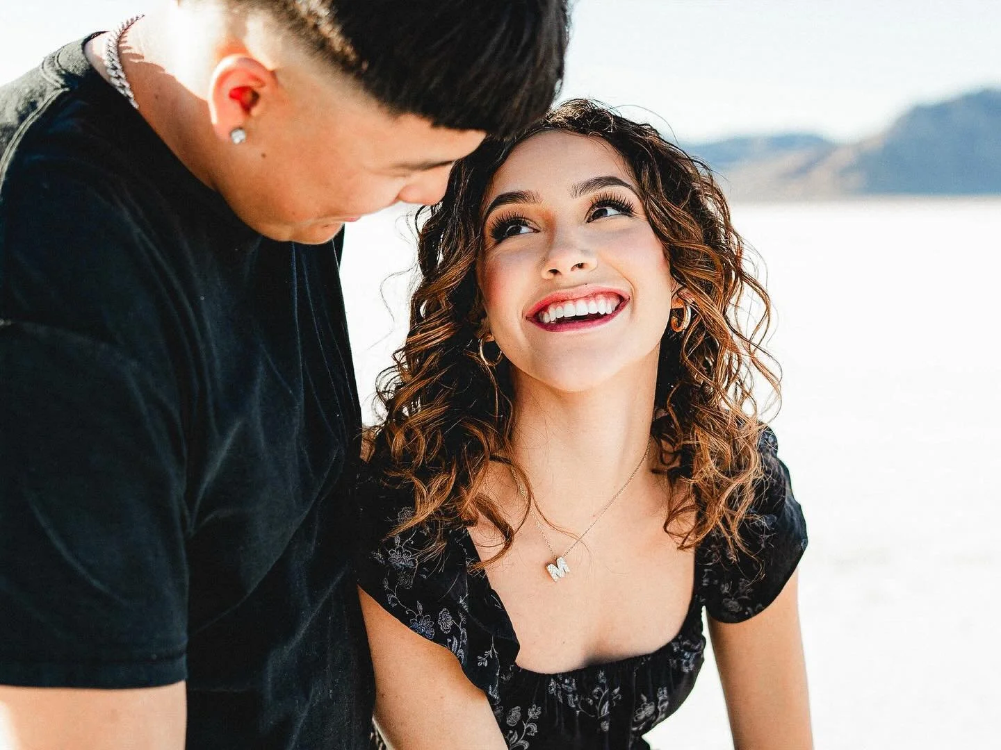 Updated my gorgeous girl&rsquo;s photos with her handsome guy. They are so easy to photograph. Lots of smiles and laughter! 

#bonnevillesaltflats
#utahphotographer
#saltflatsutah
#bonnevillephotography
#utahphotoshoot