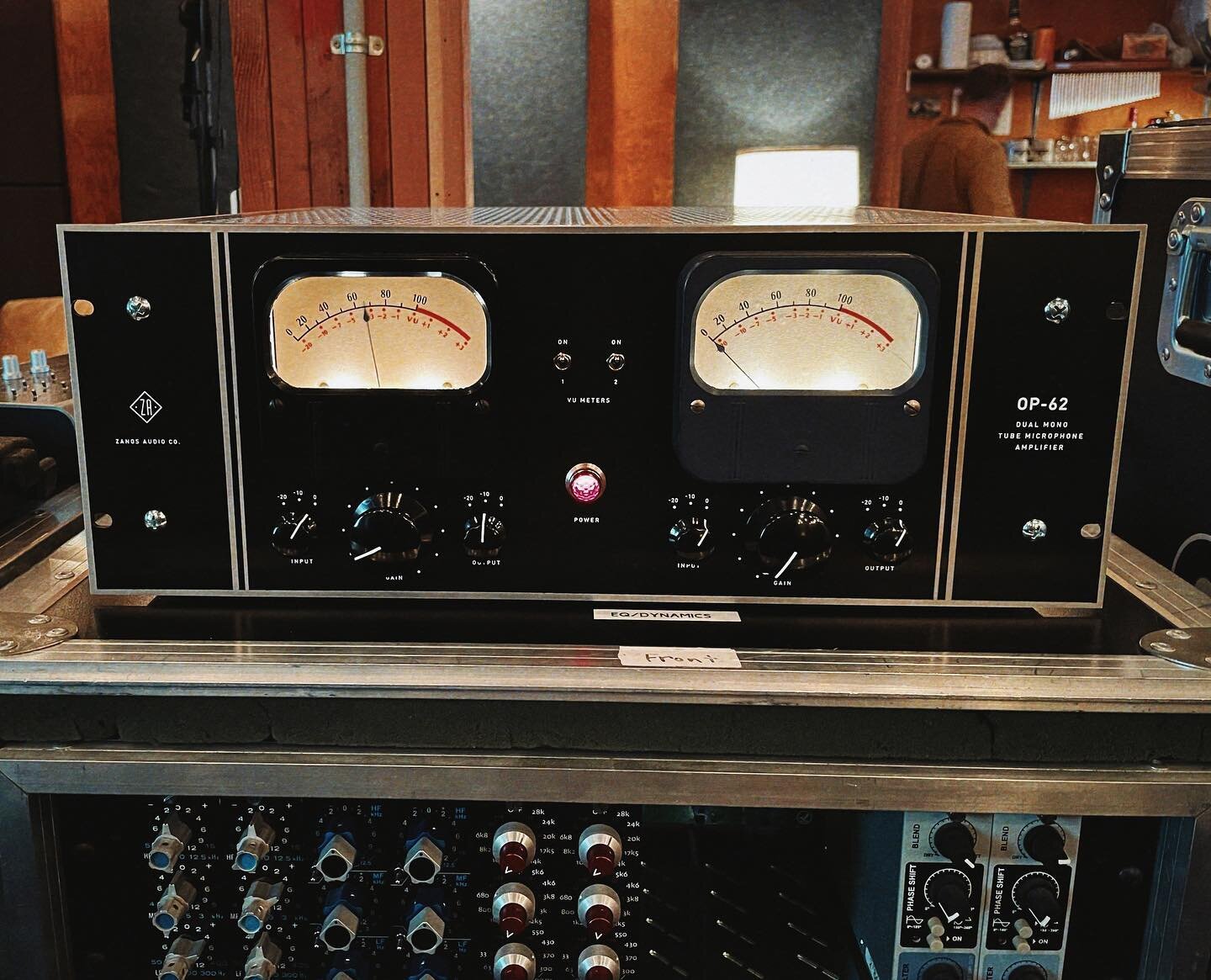 Shots from tracking the talented @honeydontcha these past few weeks. 🔥  Trying out an OP-62 tube preamp built by @octave at @zangsaudio. It  sounds so good. 📸 by @octave