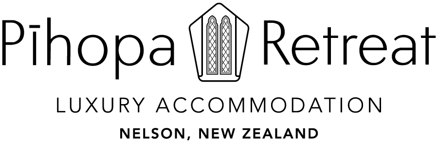pihopa-retreat-primary-logo-black-rgb-900px-w-72ppi.png