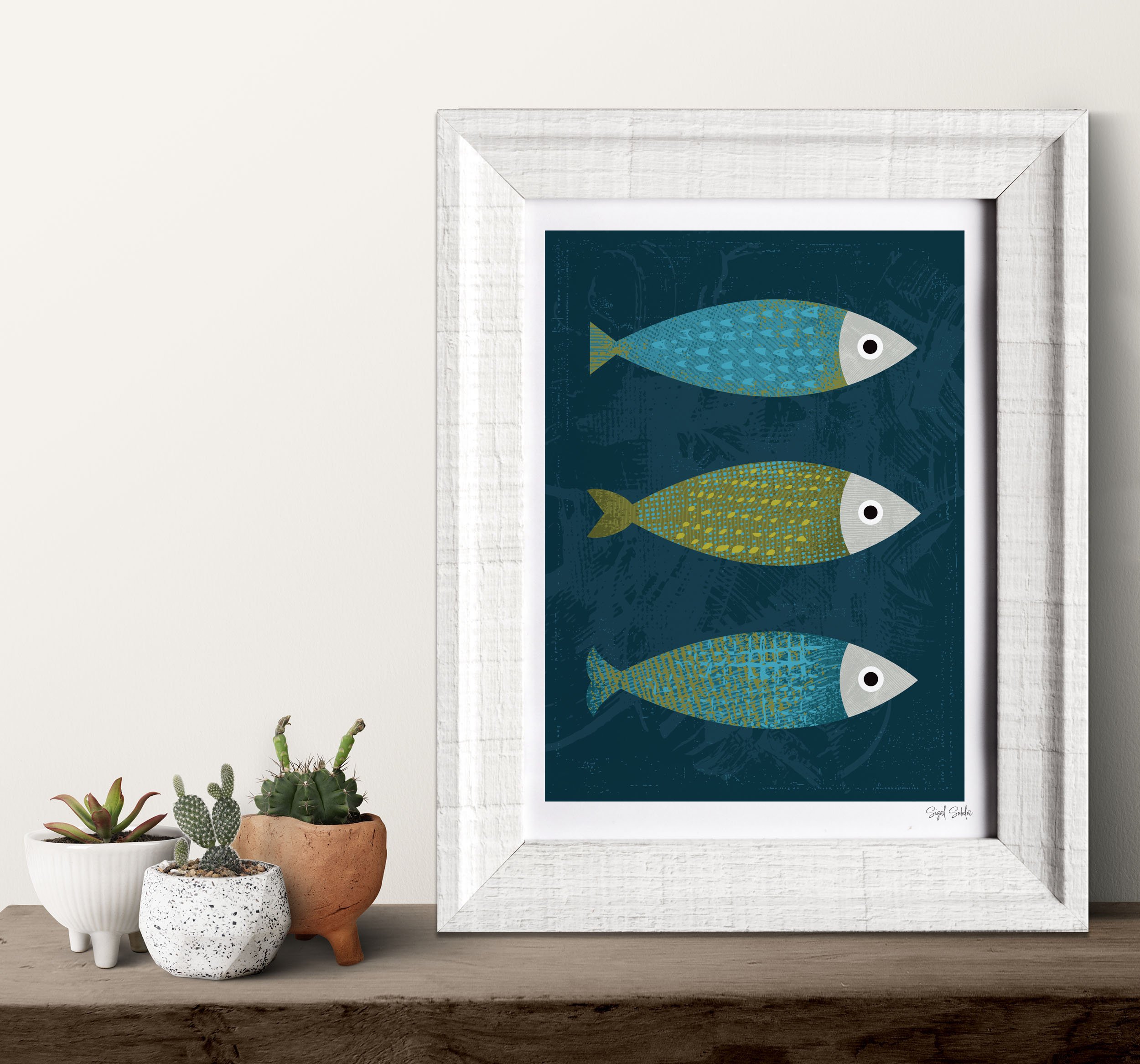 Blue Fish - white Frame.jpg