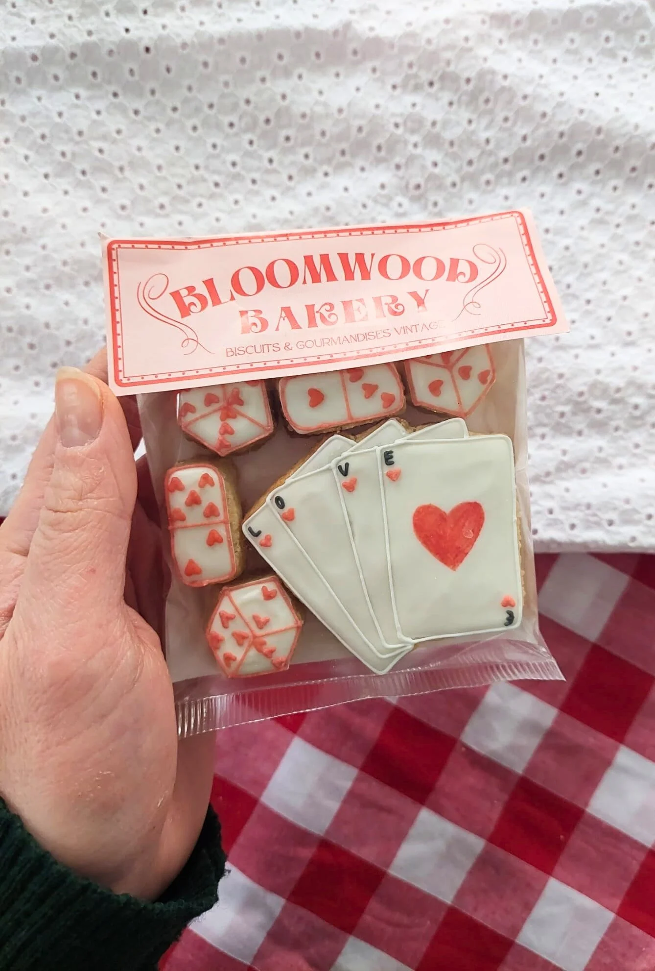 Cartes d'amour biscuit décoré saint valentin 6.jpg