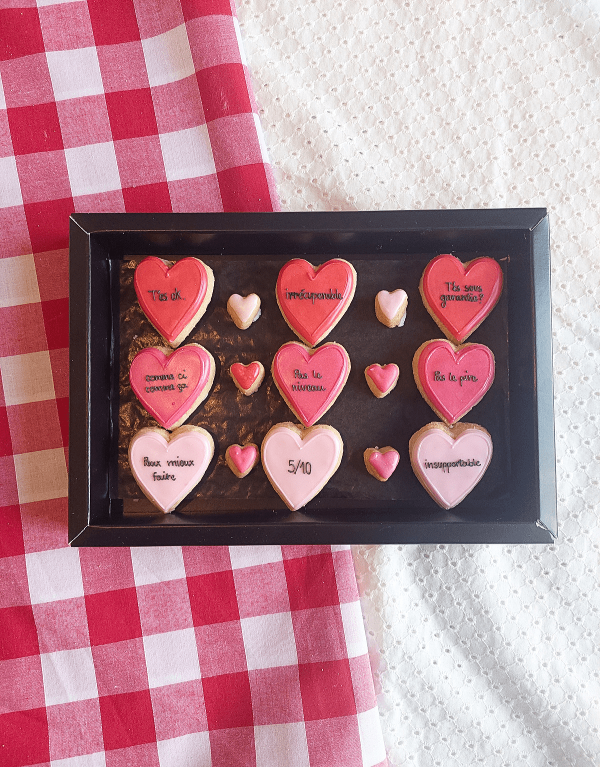 Coeurs messages biscuits décorés 1 - Modifié-min.png