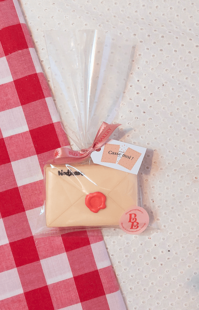 Biscuits décorés personnalisé lettre et son enveloppe