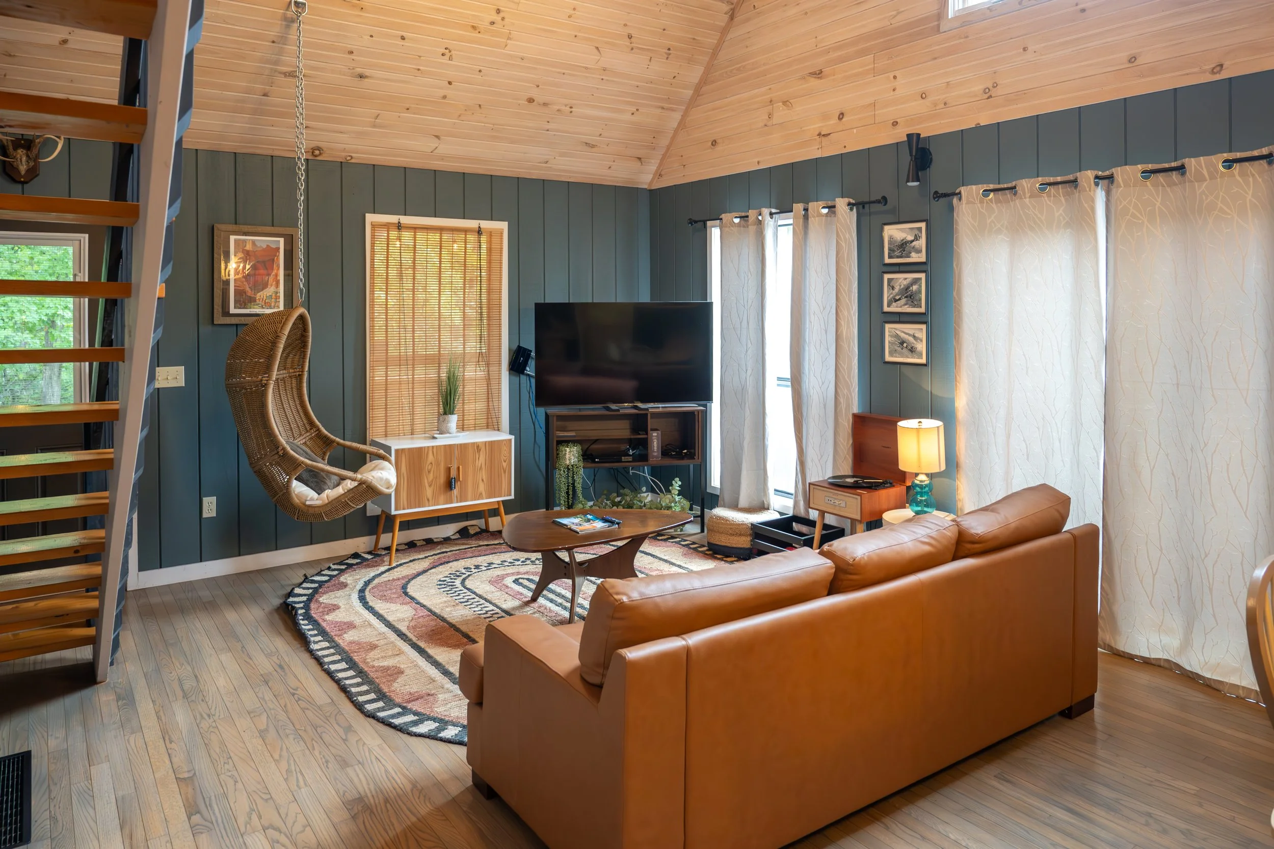 Vacation Lovers July 24'-85.jpg