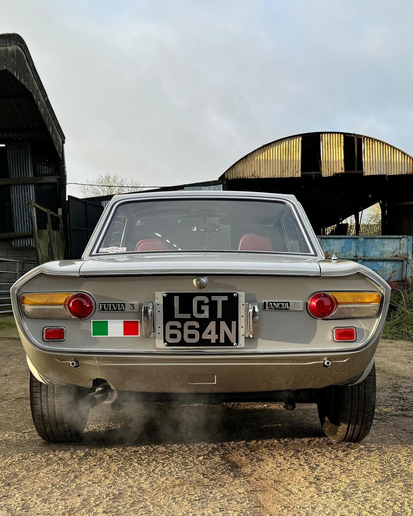 I&rsquo;m absolutely smitten with this stunning Fulvia and I&rsquo;m not the only one. One of the prettiest cars we&rsquo;ve had at the workshop in a long time and it certainly got a lot of attention. 

Collected out of storage from @majorheritage, t