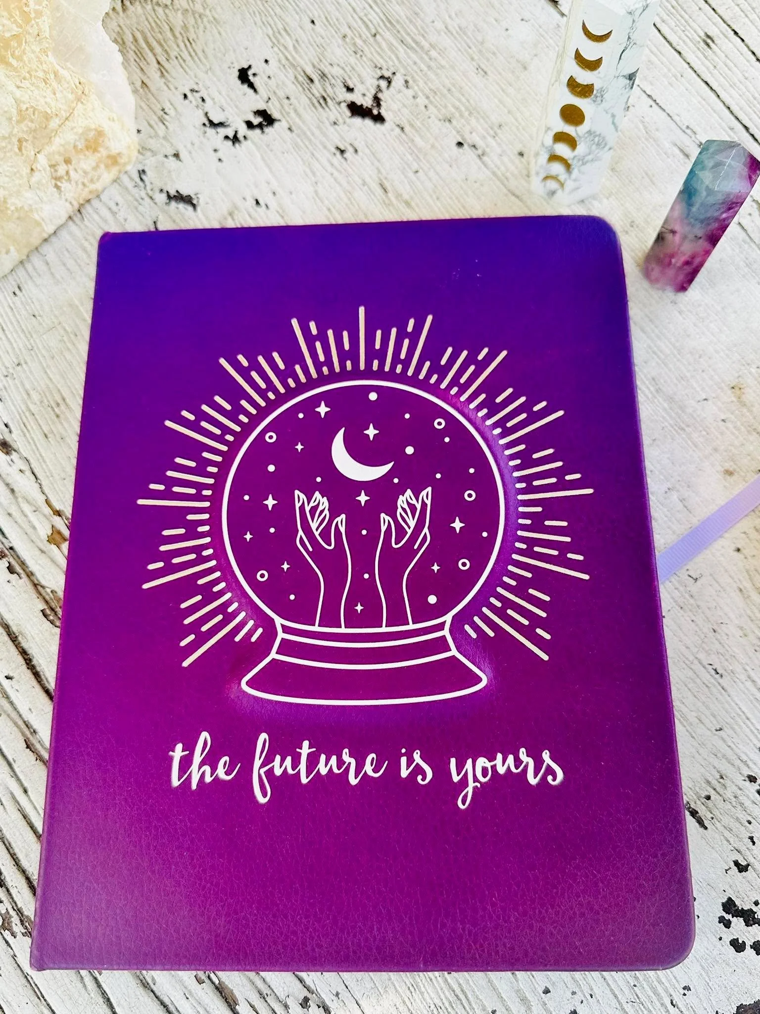 Confession: I'm a journal hoarder. 📚✨

Books I'm reading. Classes I'm taking. Dreams and signs. Goals I'm manifesting. Shadow work revelations. Each one gets its own sacred space. And you can never have too many! 🤣

Today I did a manifestation acti