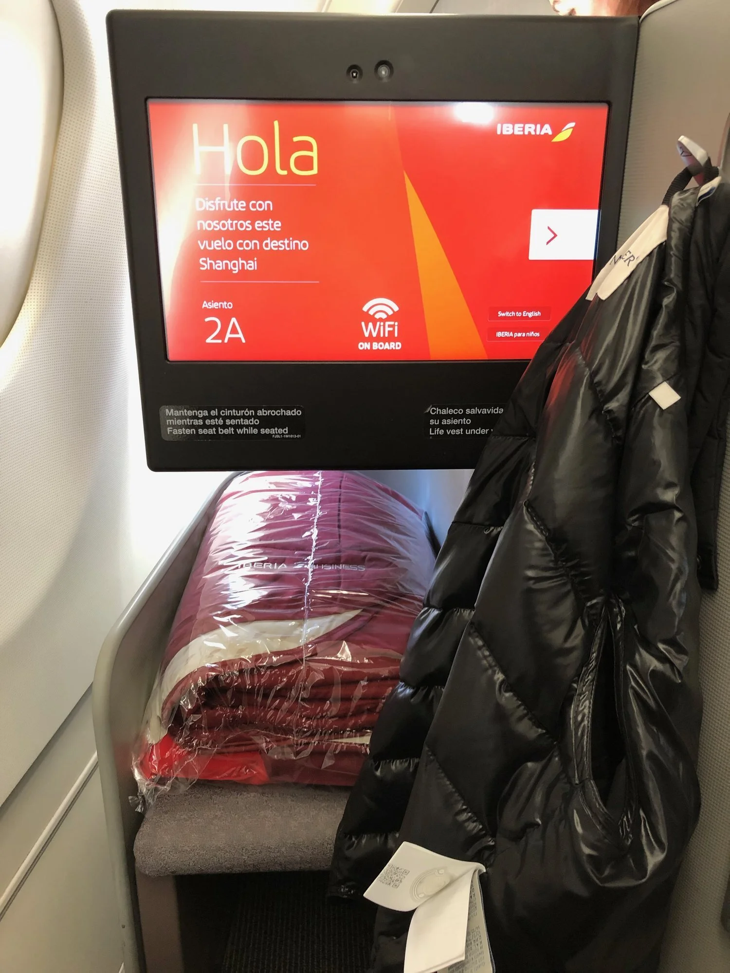 Iberia A330-200 Business Class IFE