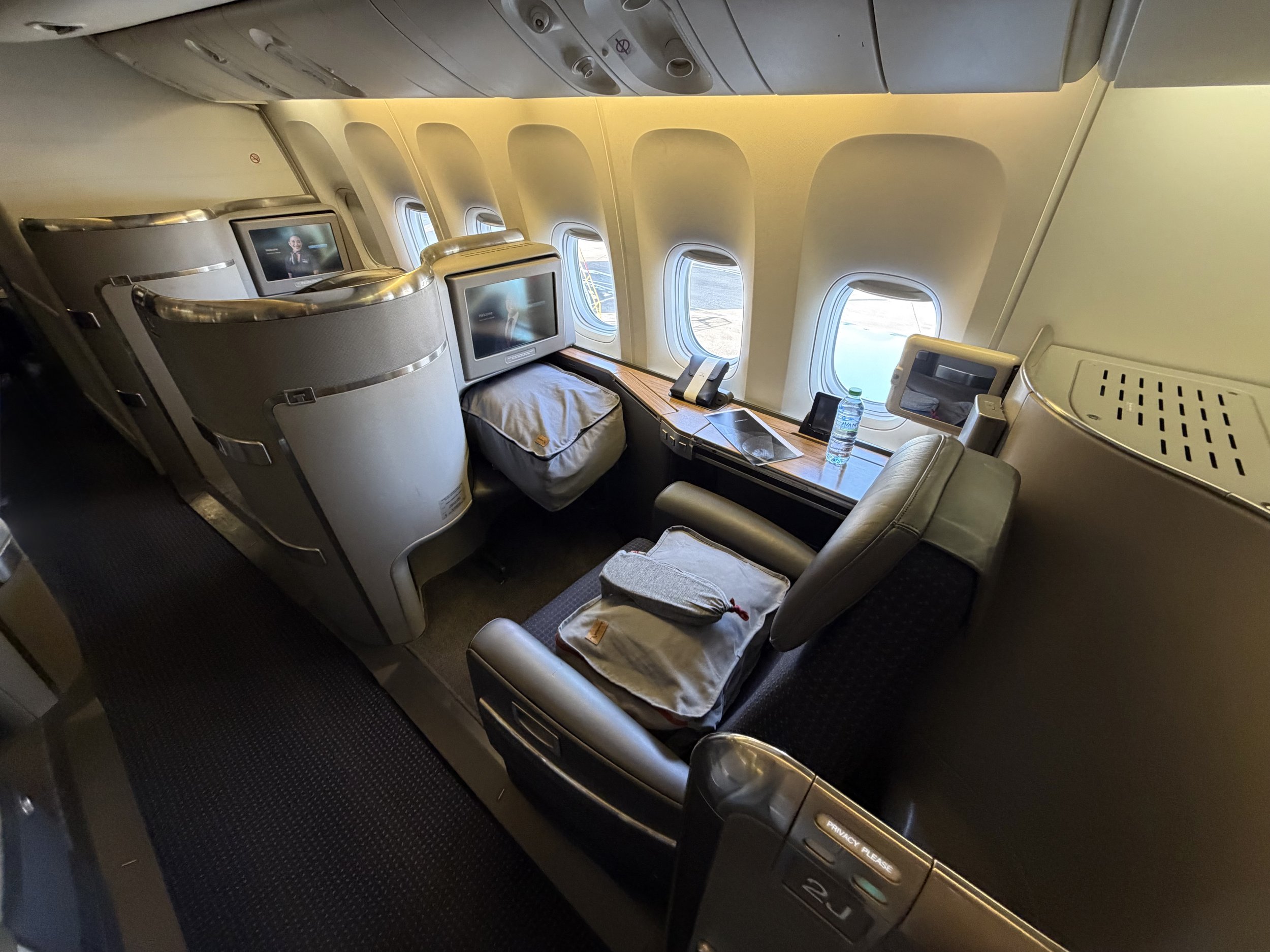 Review - American Airlines Flagship First Class B777-300ER London Heathrow to Miami