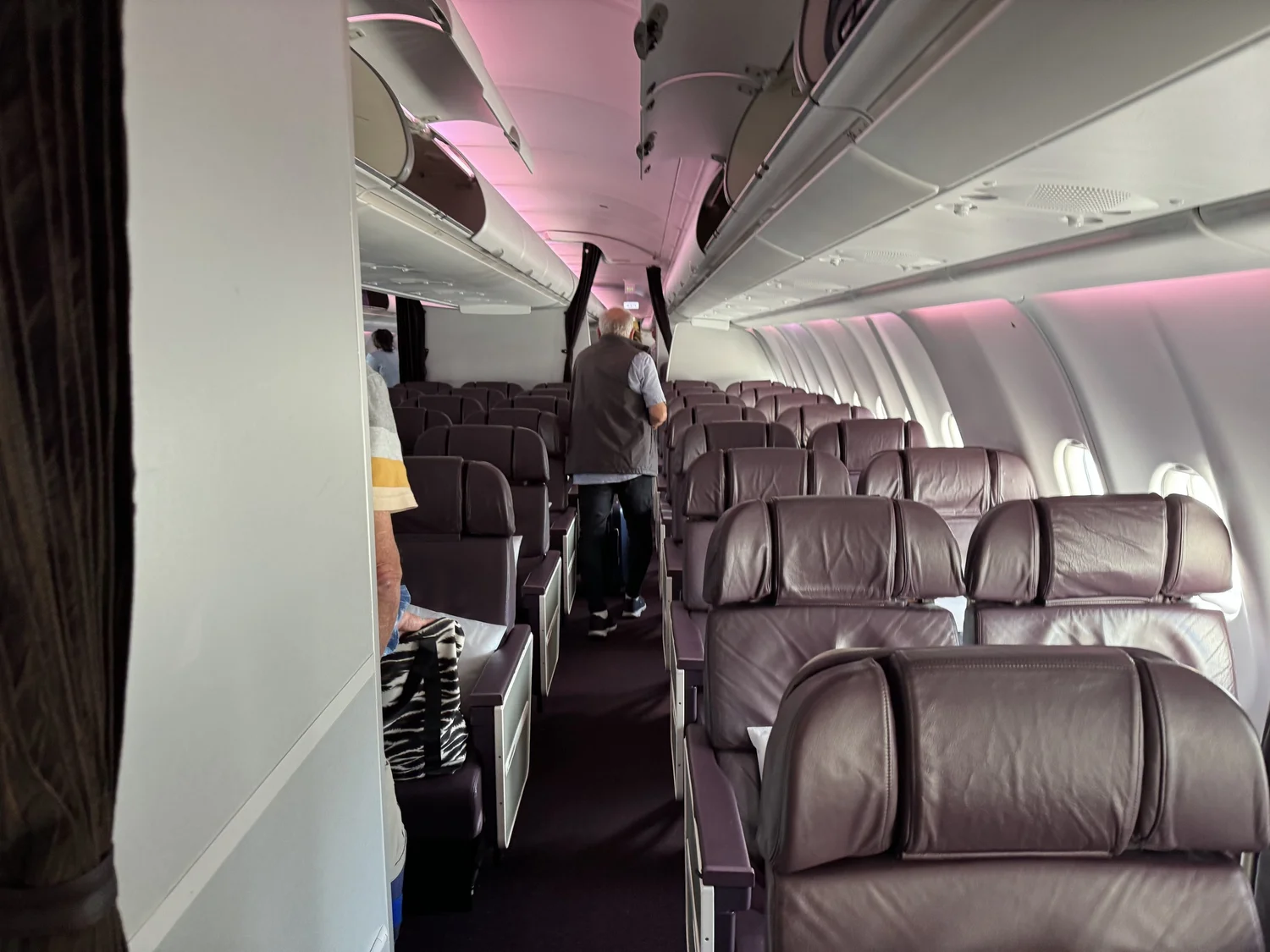 Review - Virgin Atlantic Premium Class Miami to London Heathrow — Satay ...