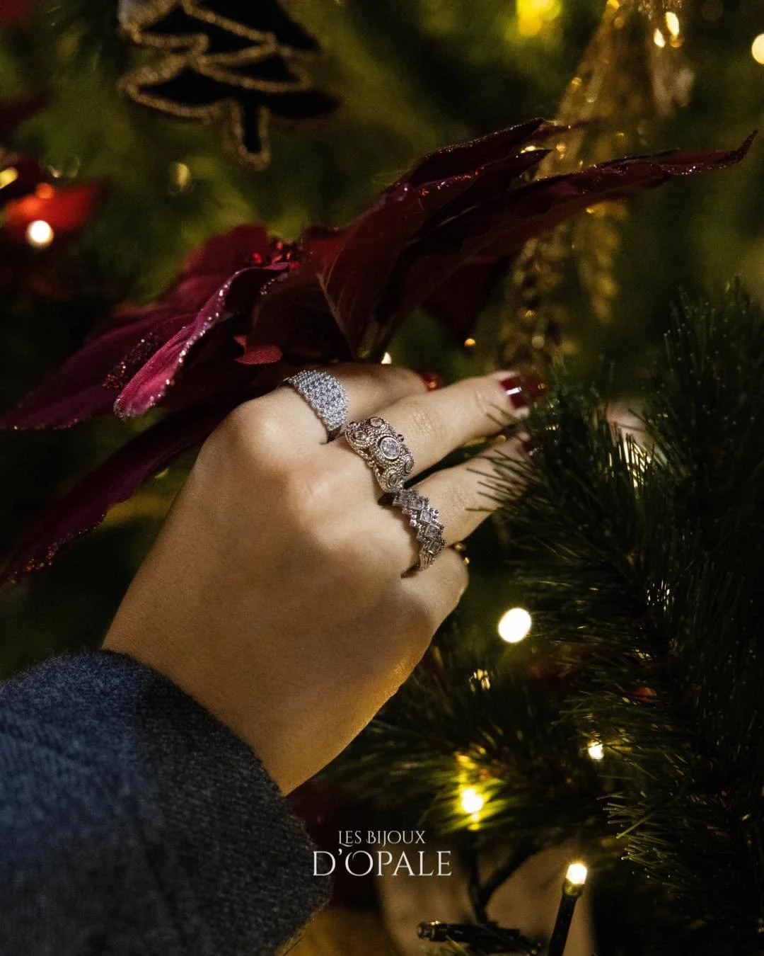 ✨ La magie de No&euml;l s&rsquo;invite dans notre collection argent ✨

Des bijoux d&eacute;licats, lumineux et intemporels&hellip; parfaits pour offrir (ou s&rsquo;offrir) un &eacute;clat pr&eacute;cieux sous le sapin. 🌙❄️
Chaque pi&egrave;ce en arg