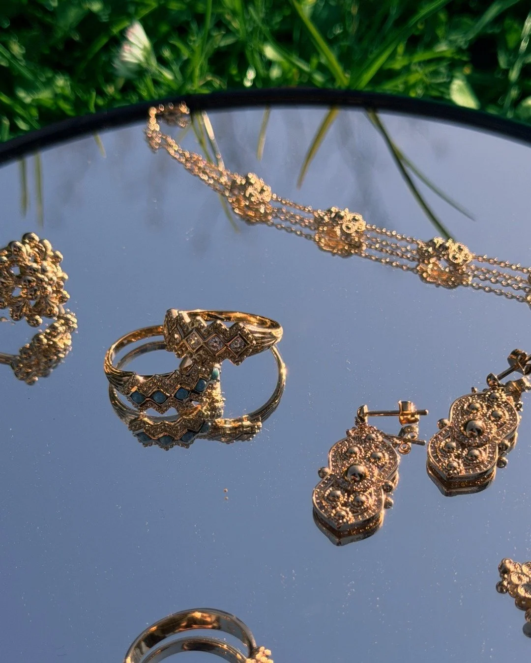 🌸 Le printemps arrive&hellip; et avec lui, l&rsquo;envie de lumi&egrave;re et de renouveau ✨

Les bijoux d&rsquo;Opale captent la lumi&egrave;re comme le soleil printanier, illuminant chaque geste et sublimant chaque instant. Colliers, bagues, brace