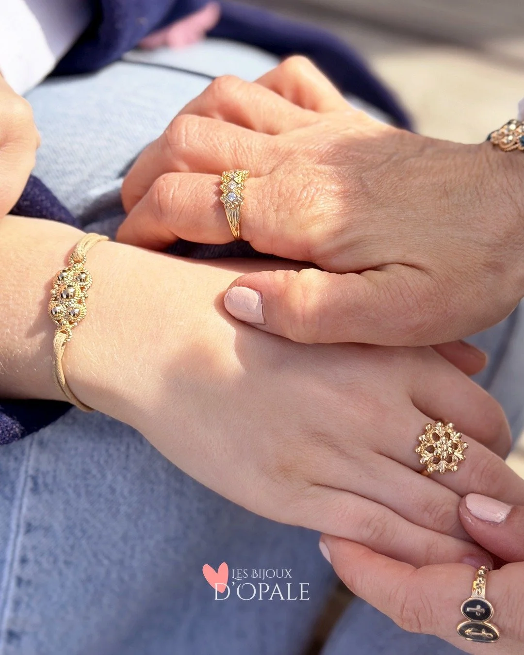 ✨ F&ecirc;te des M&egrave;res&hellip; le moment parfait pour la faire briller encore plus

Un bijou n&rsquo;est jamais seul : il s&rsquo;associe, se compl&egrave;te, s&rsquo;accorde pour r&eacute;v&eacute;ler toute sa beaut&eacute; 💛

Or, argent, op