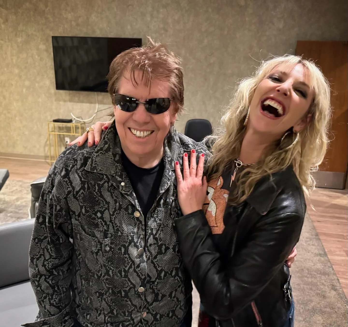 @georgethorogoodofficial will not only rock you hard, he will also make you laugh hard!! GT and The Destroyers put on such a badass and entertaining show! 🎸🤘🏻🤩🙏🏻 #badtothebone #georgethorogood #georgethorogoodandthedestroyers