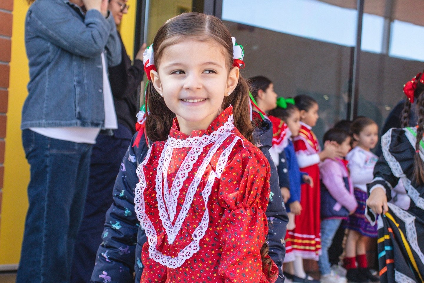 🔴As&iacute; es como nuestros learners conmemoran la Revoluci&oacute;n Mexicana🇲🇽, luciendo trajes t&iacute;picos y disfrutando de divertidas actividades hasta los hicieron bailar🎶🙌🏻