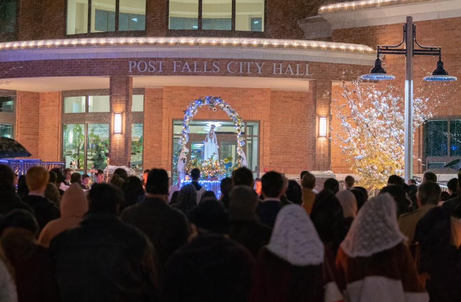 Hundreds of Catholics March Through The Snow — Consecrate Post Falls, Kootenai County, and Idaho to Christ The King