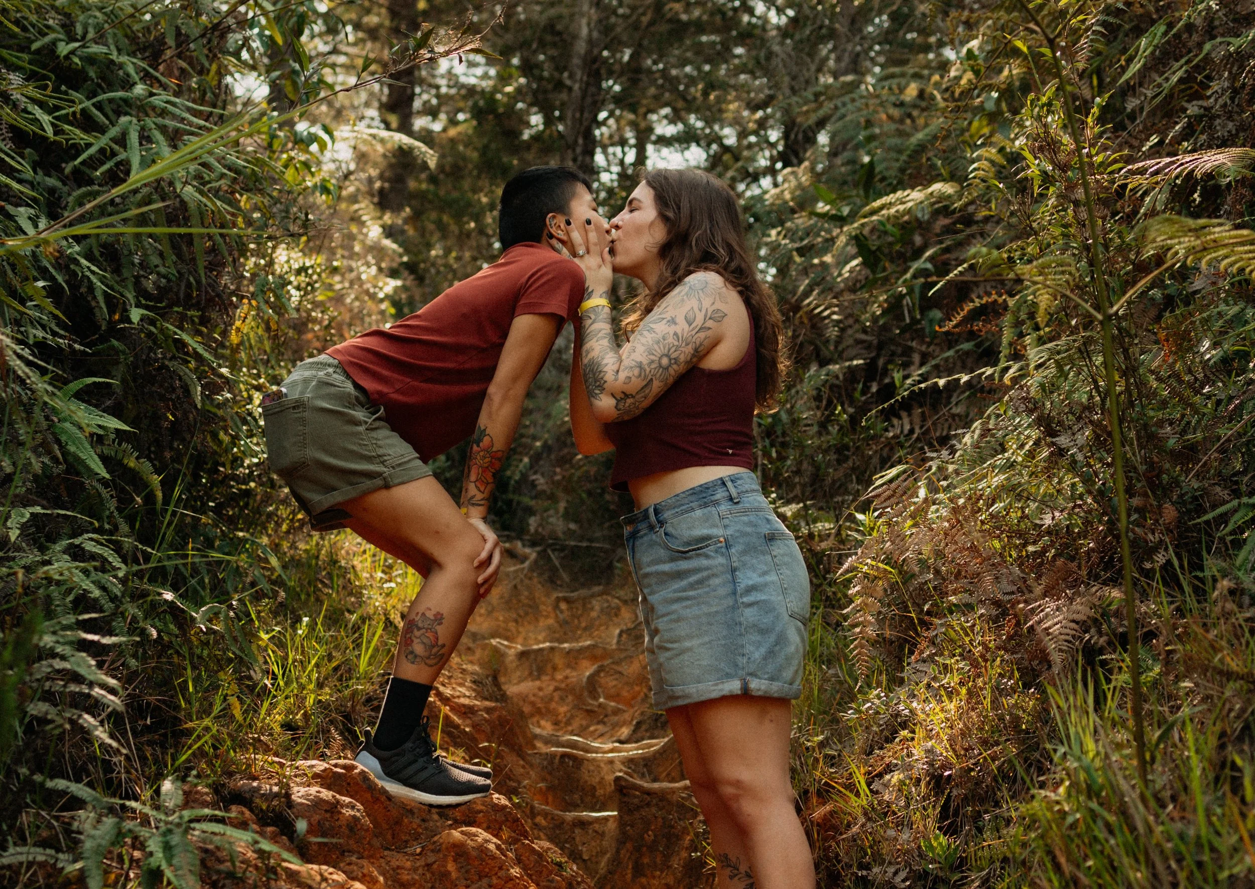 Inclusive Photography Posing Tips For Couples With Height Differences