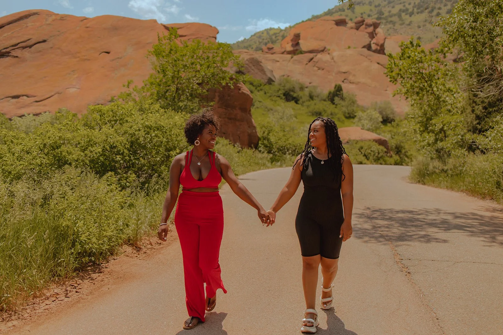red rocks engagement photoshoot