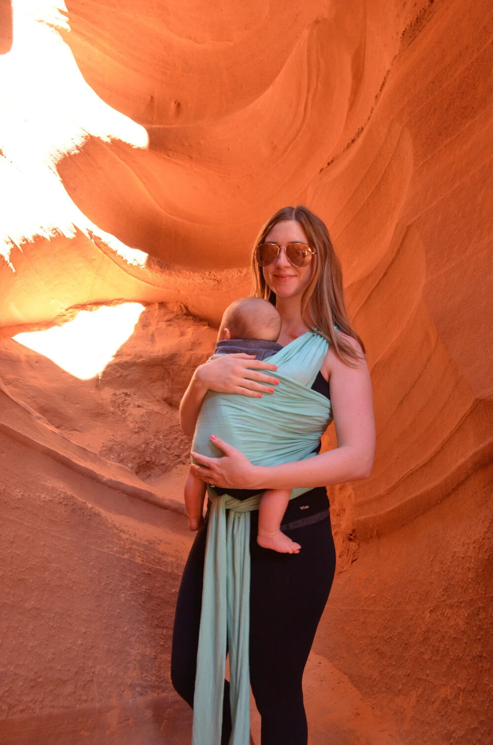 Lower+Antelope+Canyon+Travel+Guide+_+Page,+Arizona+_+Momma+Society-The+Community+of+Modern+Moms+_+www.MommaSociety.jpg