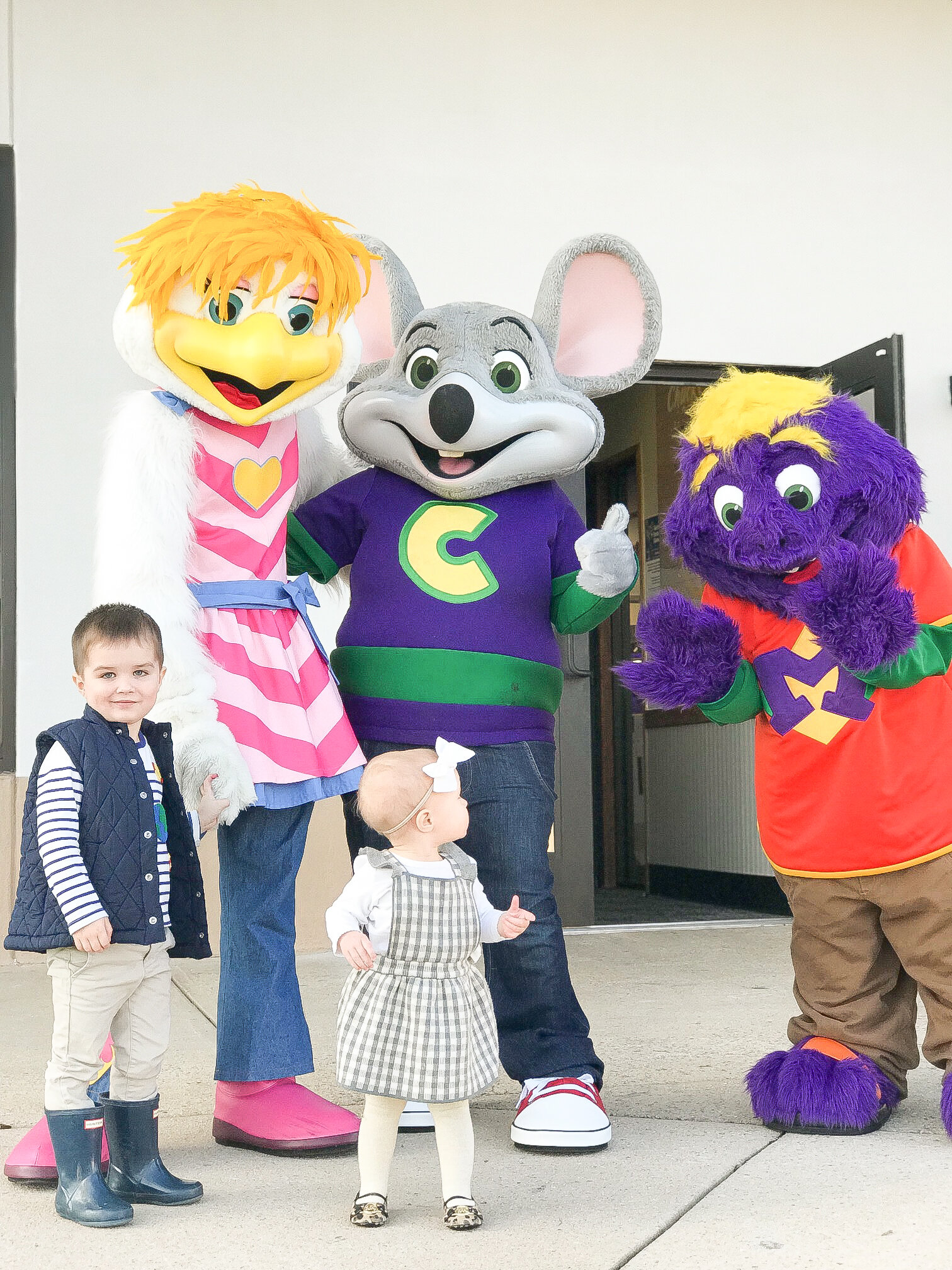Chuck E Cheese Debuts New Content For Families Online Chuck E Cheese