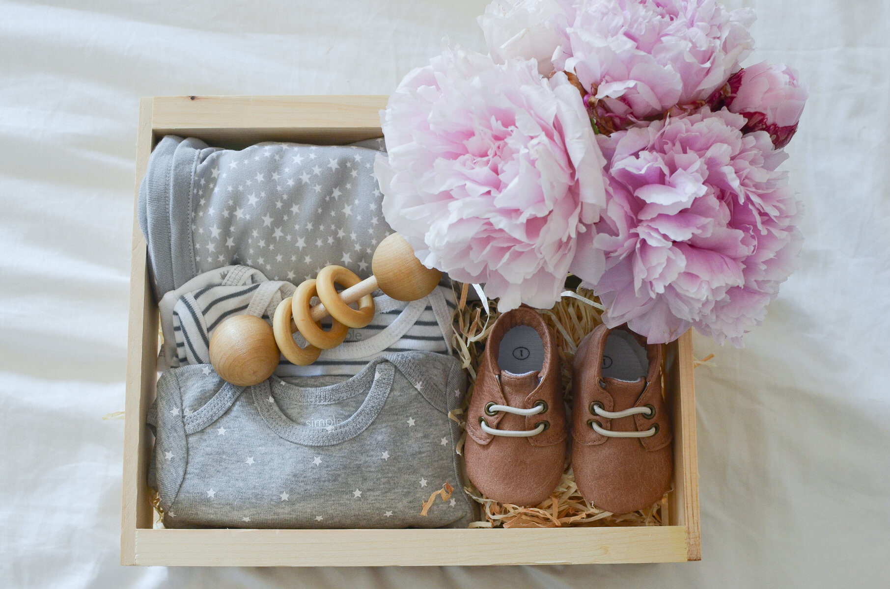 10 Free Baby Shower Gifts Every Mom Wants · Pint-sized Treasures
