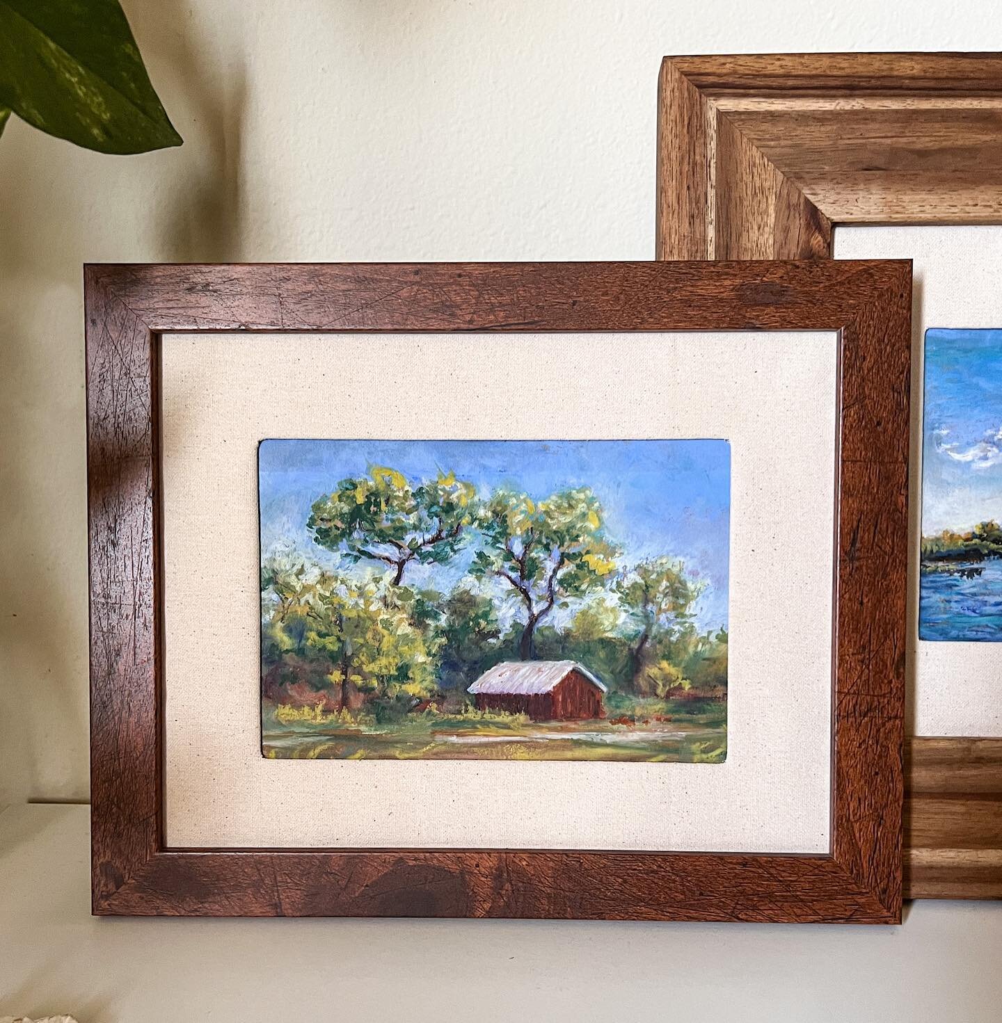 The marks in oil pastels can look a bit similar to the brush strokes in oil paintings- I framed a few studies with handmade linen mats and they add just a bit more texture and warmth ☀️