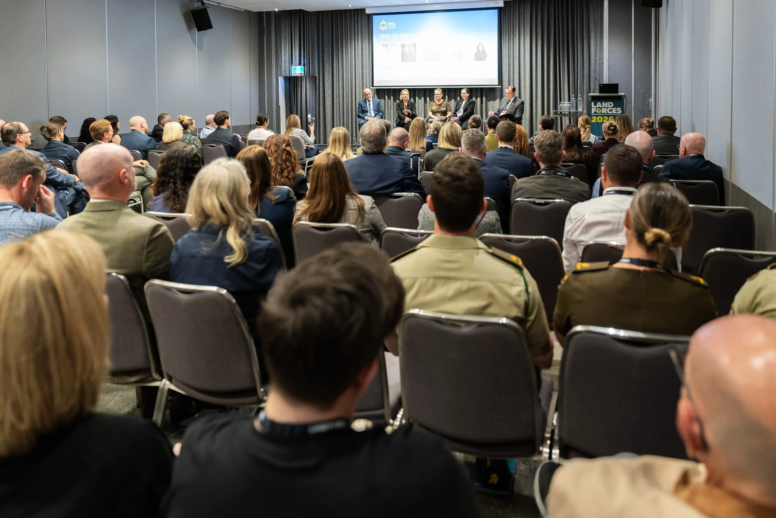 Day_1_Conference_480.jpg