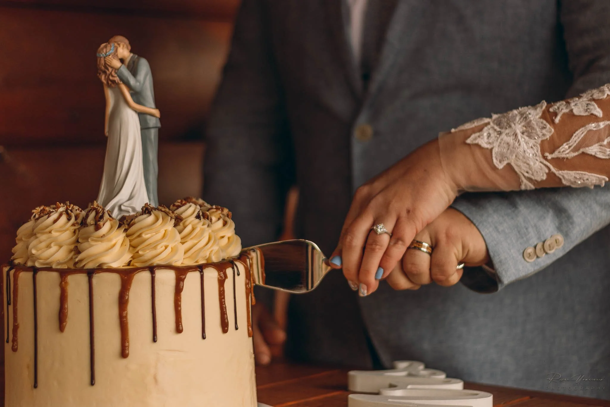 Weddings & Engagements-006.jpg