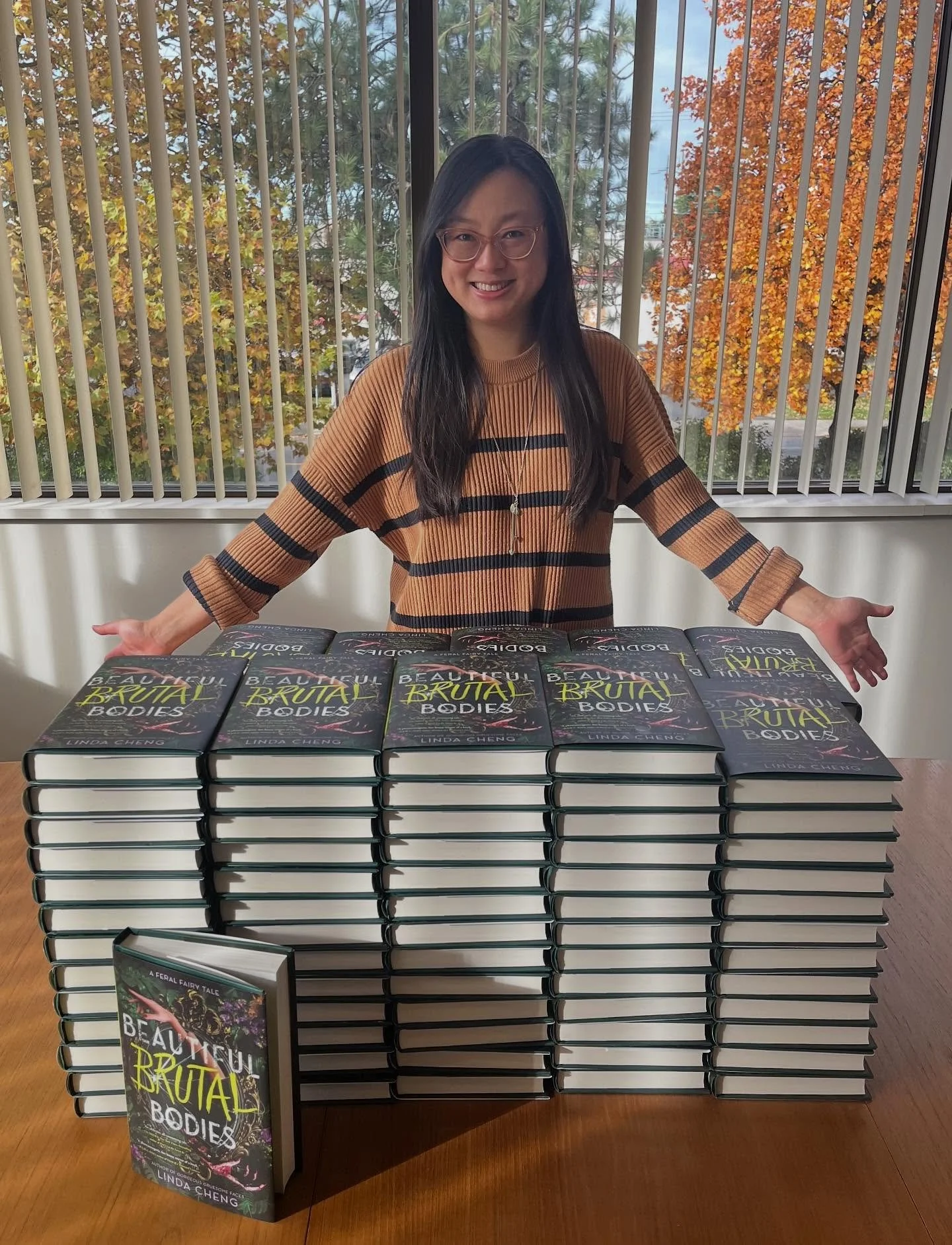 Thank you to my local distributor @raincoastbooks for having me in to sign some stock! Going back to see the warehouse and the massive amounts of books going out to bookstores is always mind blowing! ONLY 5 MORE DAYS UNTIL RELEASE AAAA IM FEELING VER