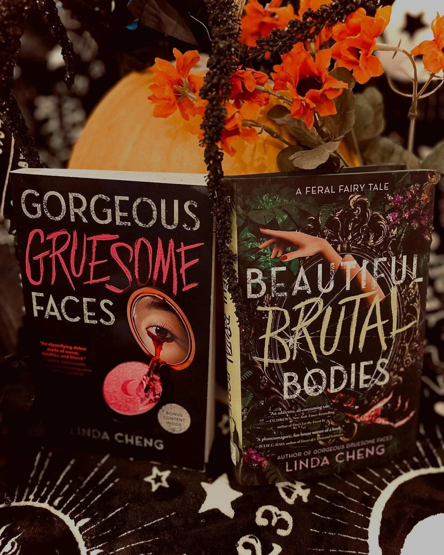 HAPPY HALLOWEEN HORROR LOVERS!! May I interest you in some sapphic horror this spooky season?? Meet my scary girls!

🎀GORGEOUS GRUESOME FACES a disgraced idol faces the demons of her past at a haunted K-pop training camp.

🌿BEAUTIFUL BRUTAL BODIES 
