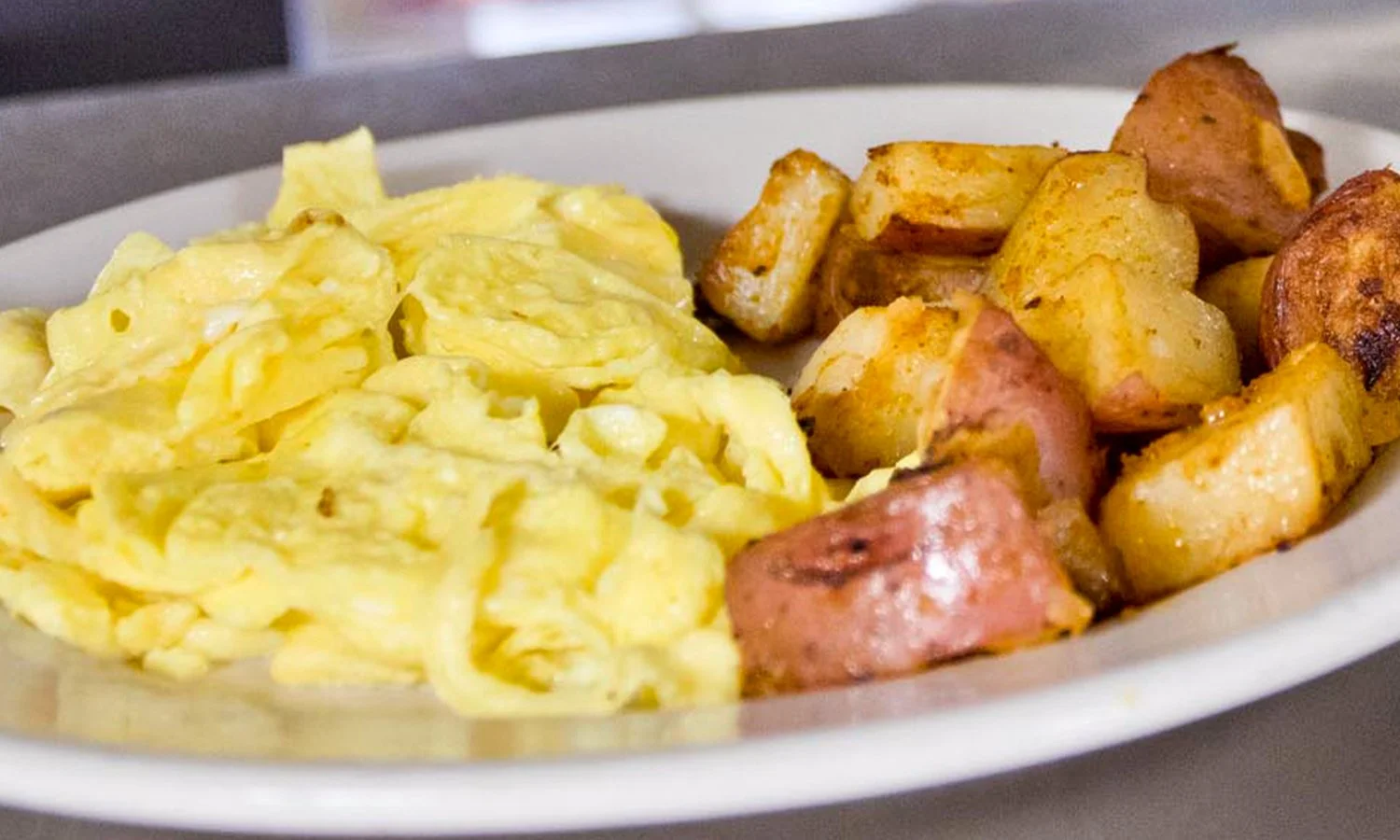 miss-flos-diner-breakfast-eggs-homefries.jpg