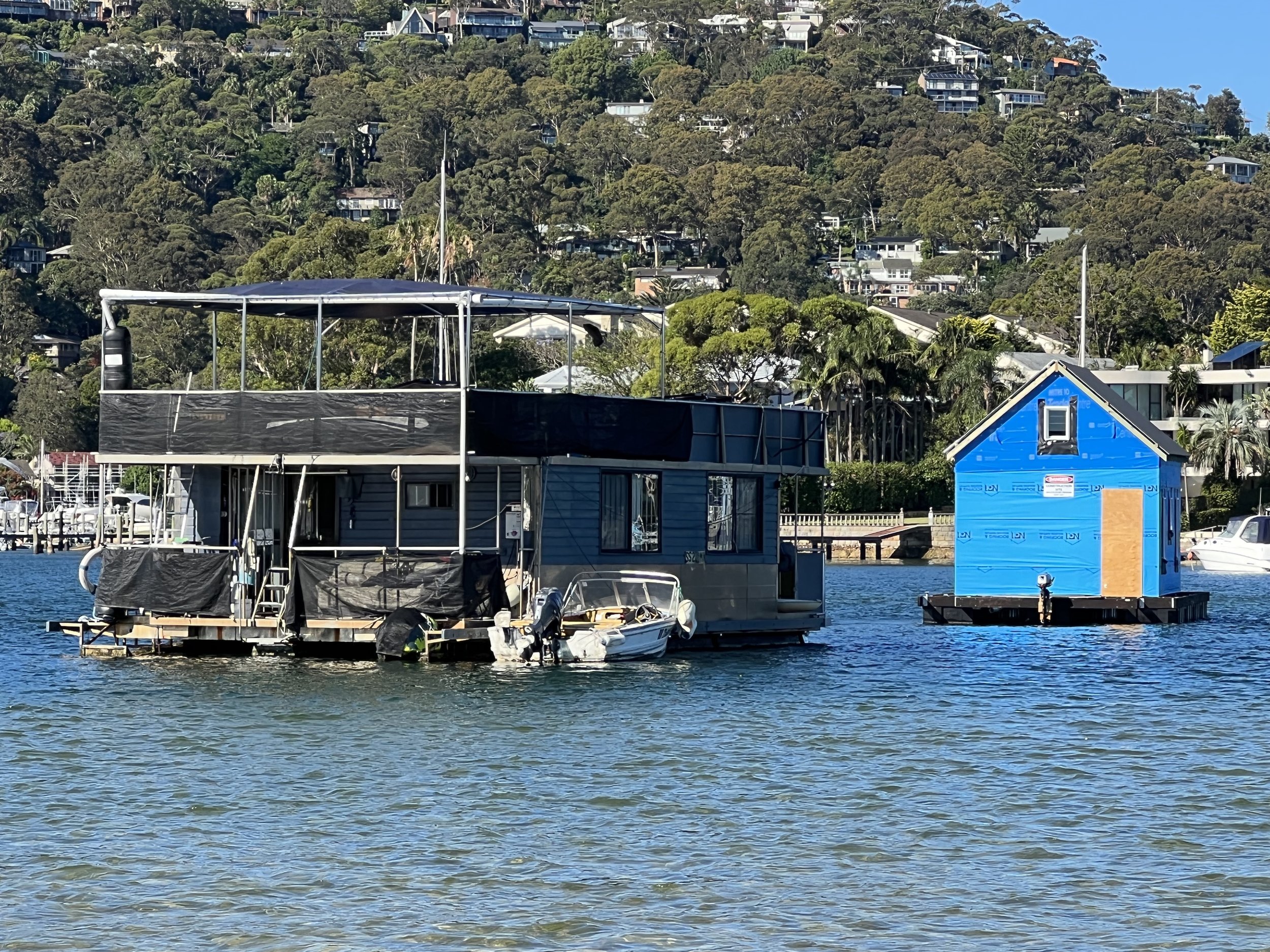 HOUSE BOAT 1.jpg