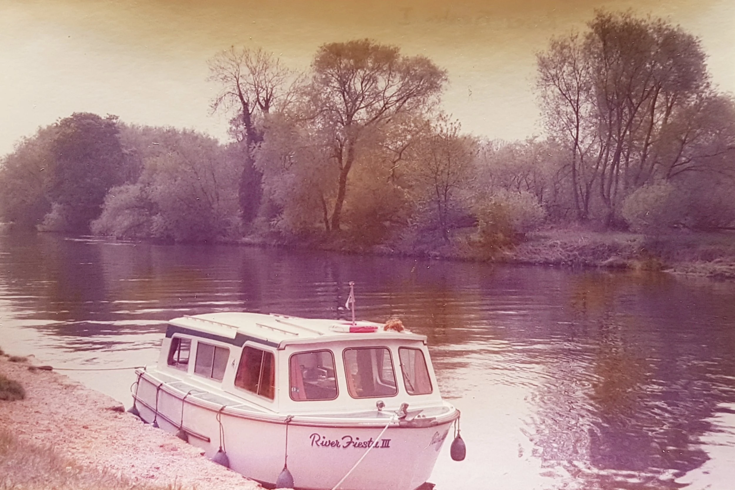 river boat.jpg