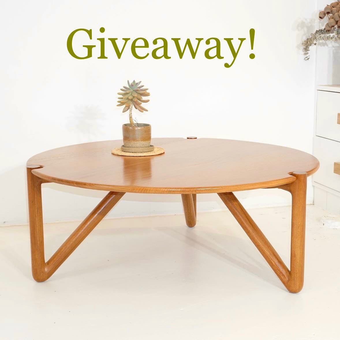 So excited to announce the launch of my new website on February 1st. To celebrate I am giving away a coffee table! How good!! 

What you will win:
1x Iluka Studio coffee table with your choice of a clear or dark vanish (see 2nd pic for colour referen