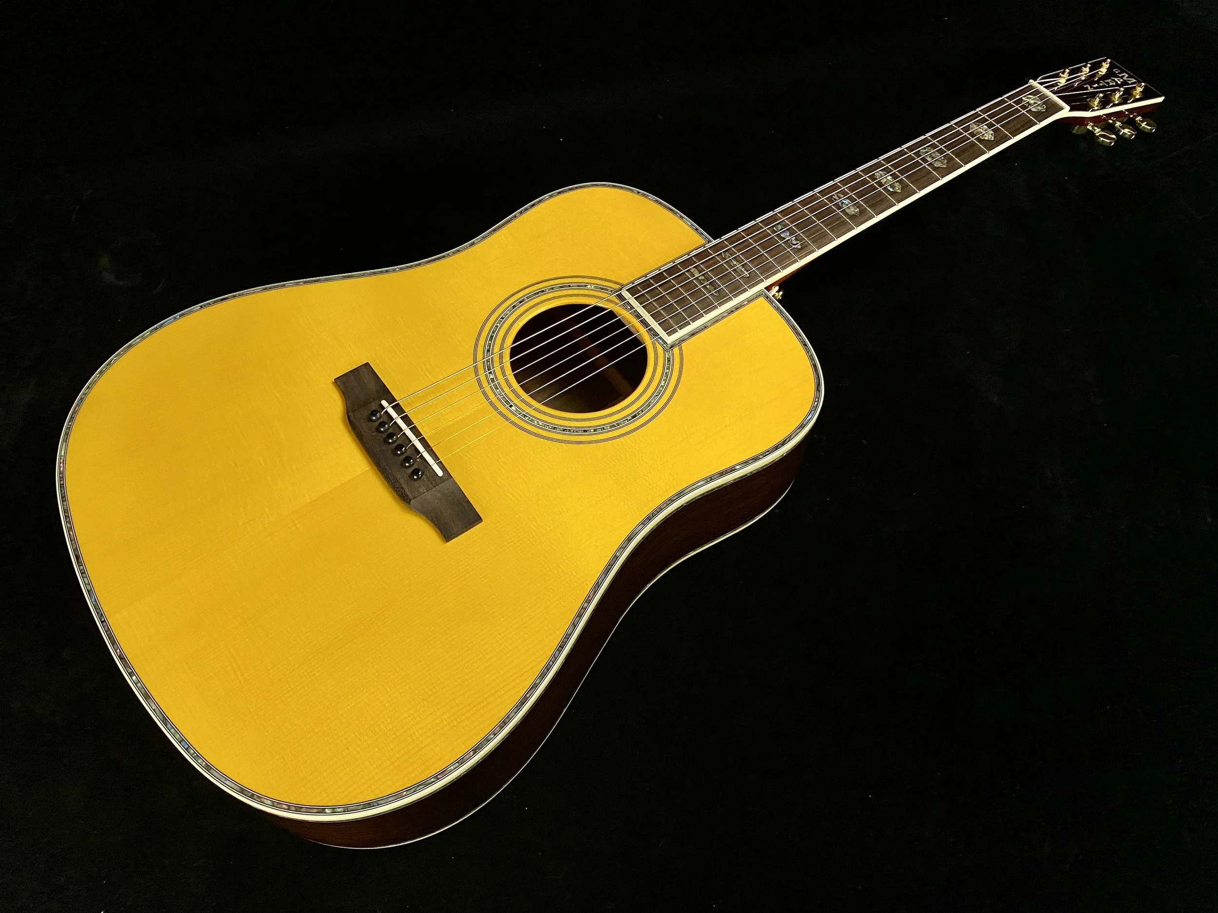 New D45 Vintage Yellow Acoustic Guitar