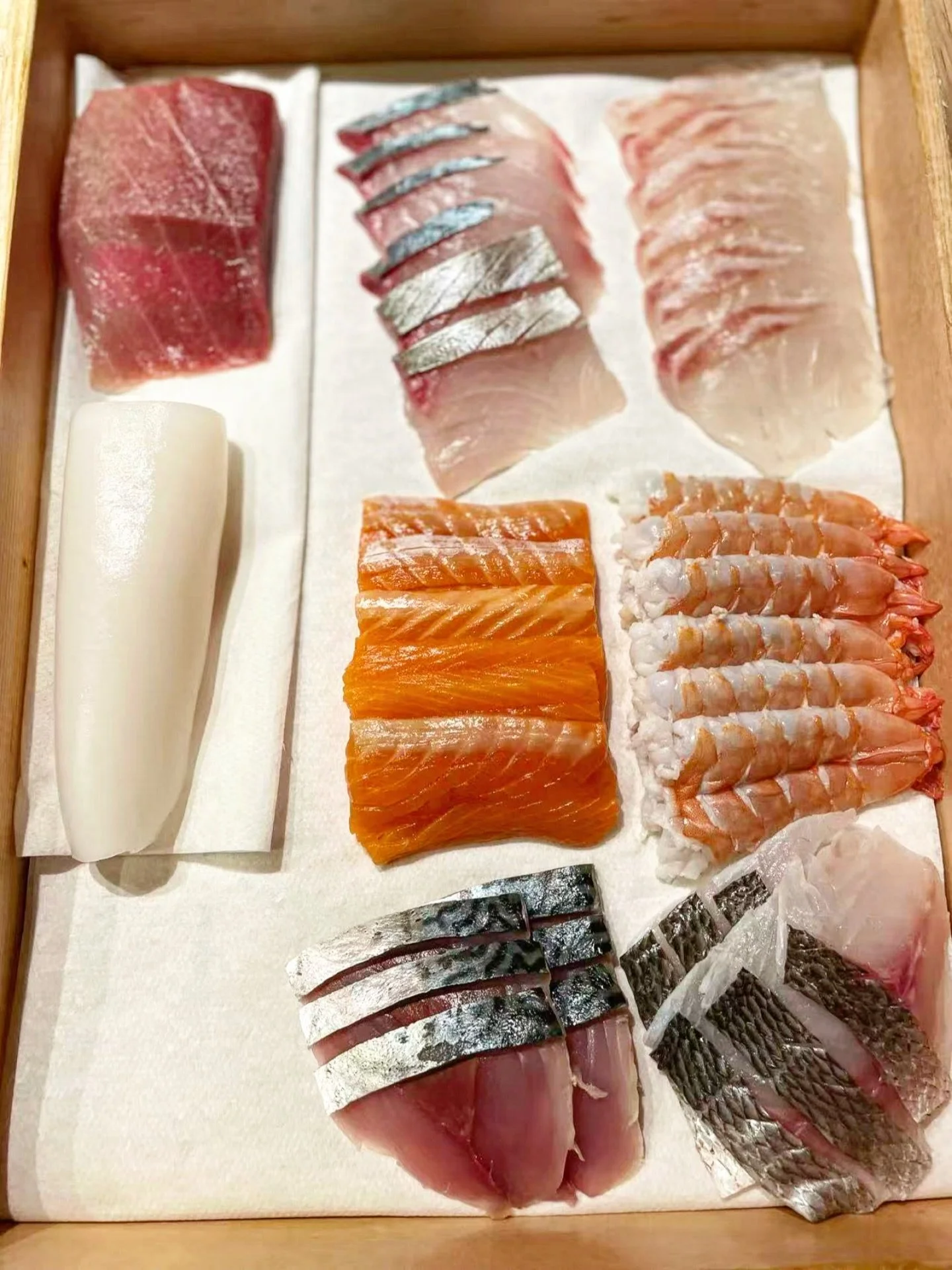 Tancho Omakase.
Beautifully cut ingredients, carefully prepared and ready to be made into sushi, featuring a variety of ingredients from Toyosu Fish Market.

This is where the omakase experience begins.

#TanchoOmakase #CastroValleyEats #SanRamonEats