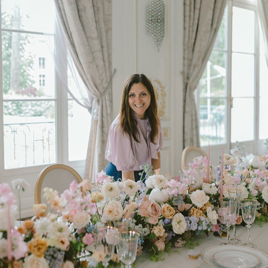 Let&rsquo;s get to know each other!
I am C&eacute;line, a french floral designer, married with my Luxembourgish lover and mom of 2 children L&eacute;o and Paulette 17 and 13 years!
I love flowers, nature, create &hellip;. But you already knew that !&