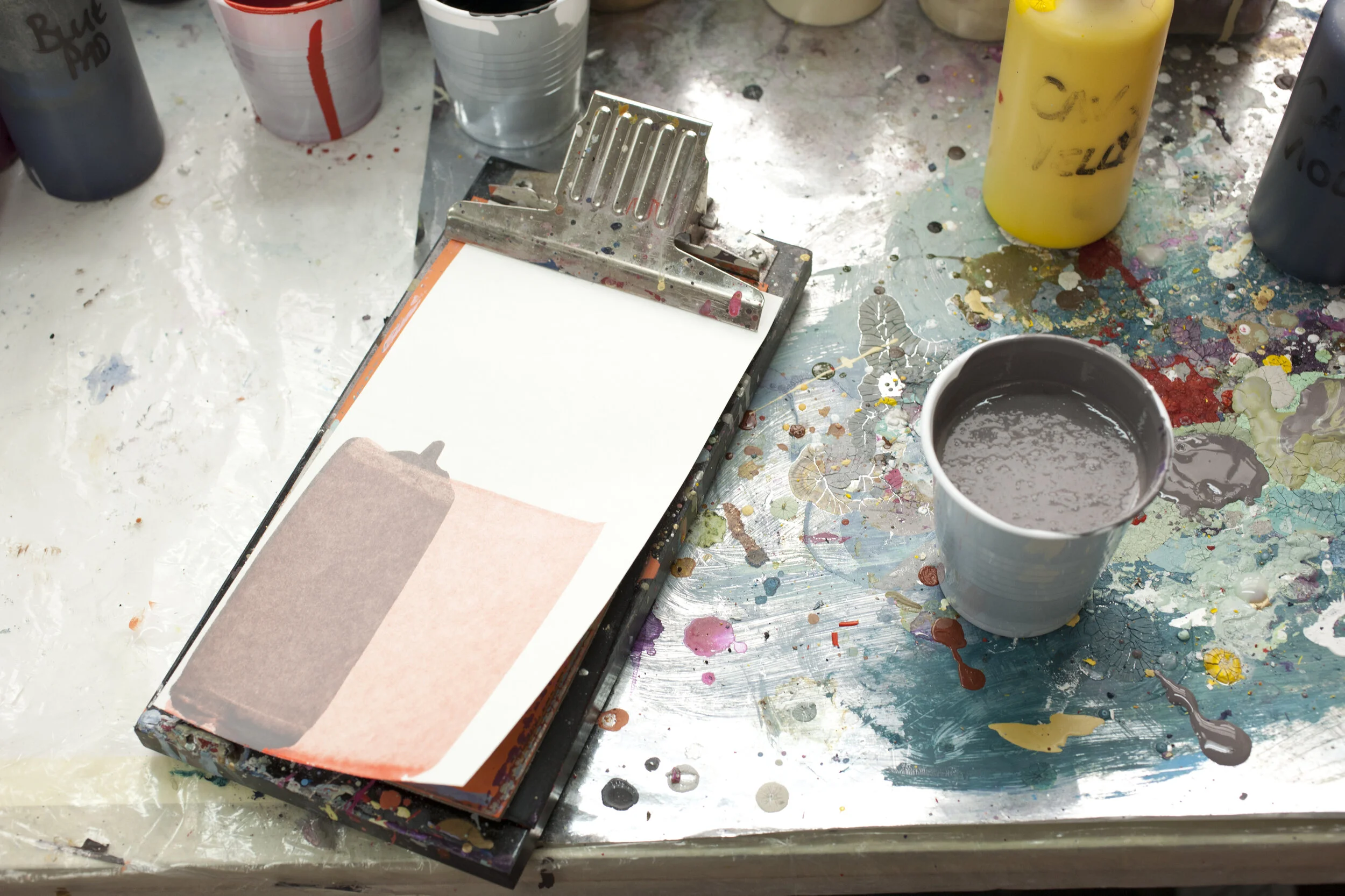 selecting wallpaper pigments