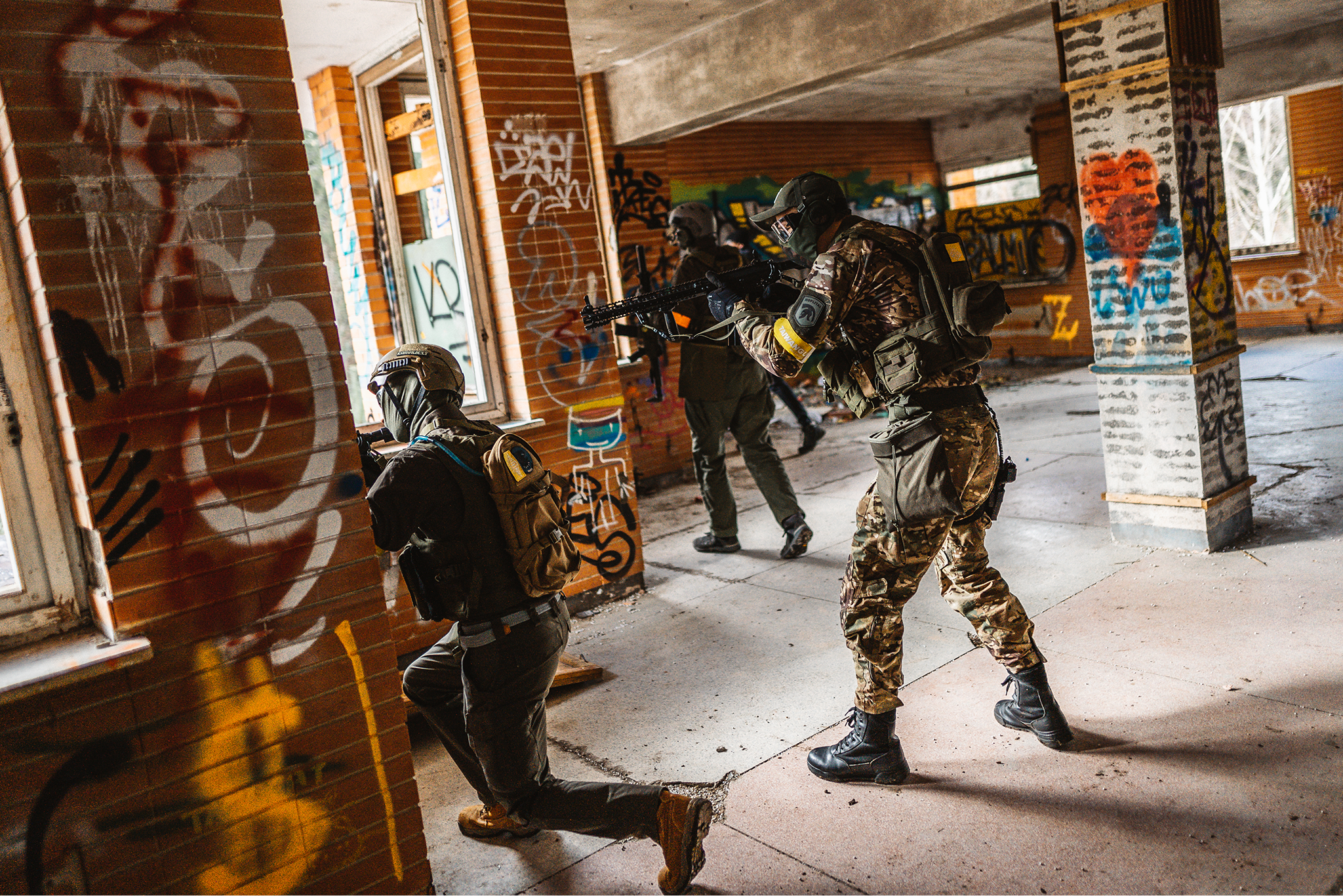 Airsoft šratasvydžio žaidimų organizavimas Vilniaus rajone, Stirnių poligone. Laisvalaikis efektyviai bernvakariui, komandoms privatiems ir įmonėms