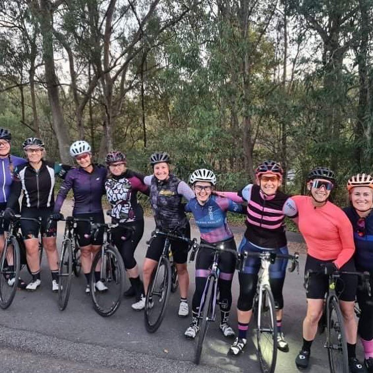 Super privileged to run UQCC Women&rsquo;s Wednesday training on Mt Coot-tha this morning. 

We met in the dark and cold but got to witness a fantastic sunrise and improve our climbing and descending skills along the way! 

Plus you don&rsquo;t notic