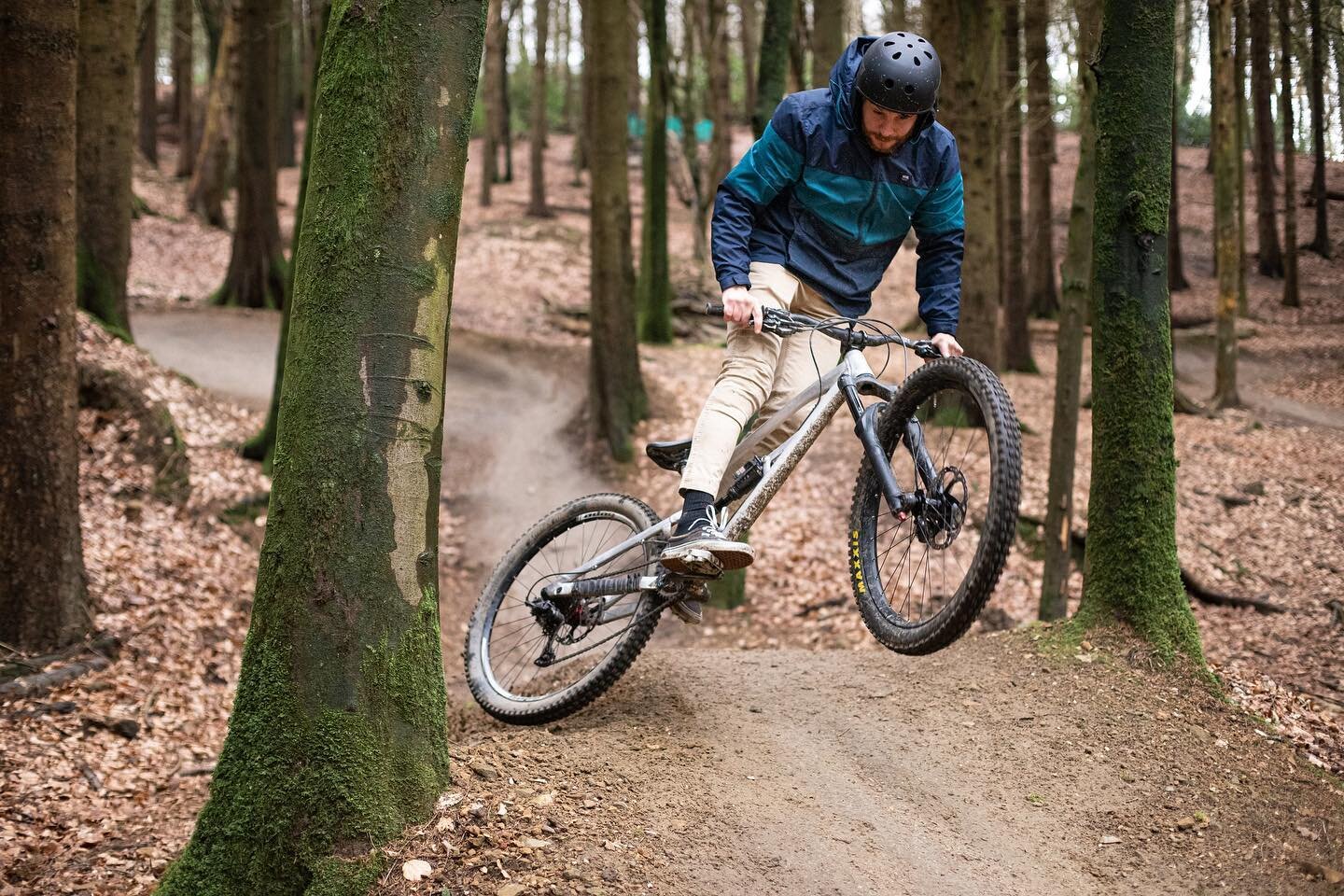 Good day behind the lens 📸 @windhillb1kepark
.
.
#mtbphotography#canon6d #malvernsclassic #mtbphotography #mtbphotos #ridecannondale#gupordie #mtblove #50to01 #mtb #mountainbiker #downhillmtb #mountainbike #freeridemtb#mountainbikes#mtblifestyle#mo