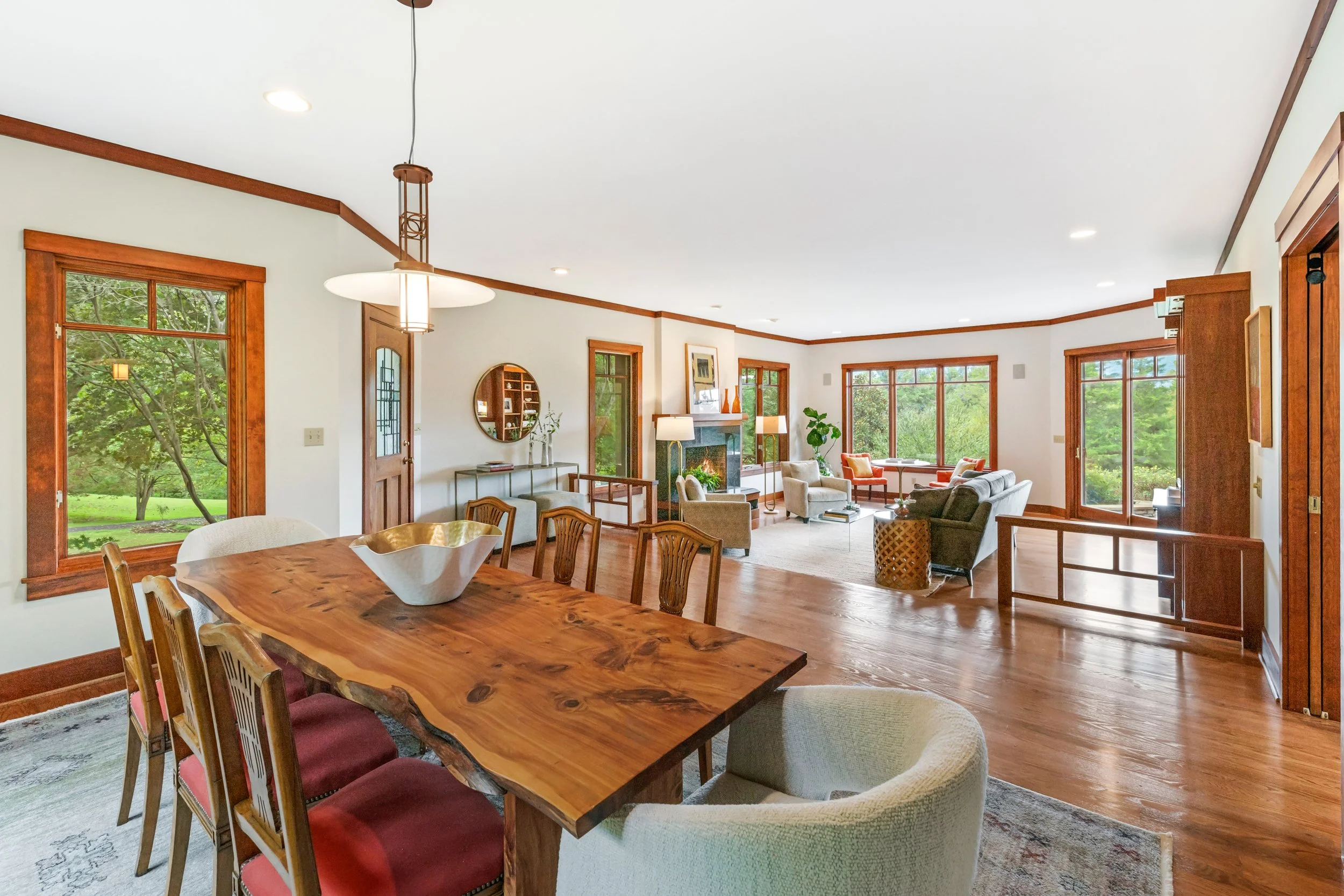 6585 Foxcliff Lane - Interiors 45.jpg