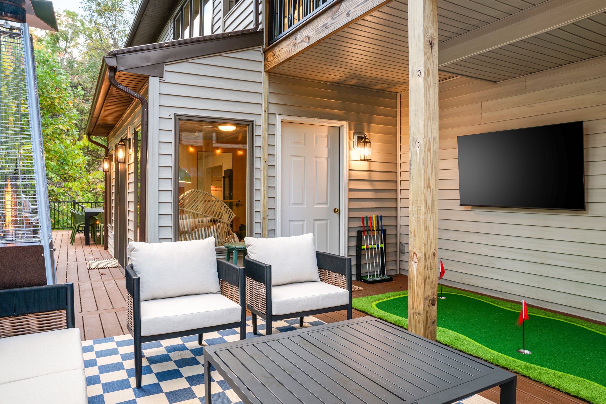 Exteriors - Back Deck-6.jpg