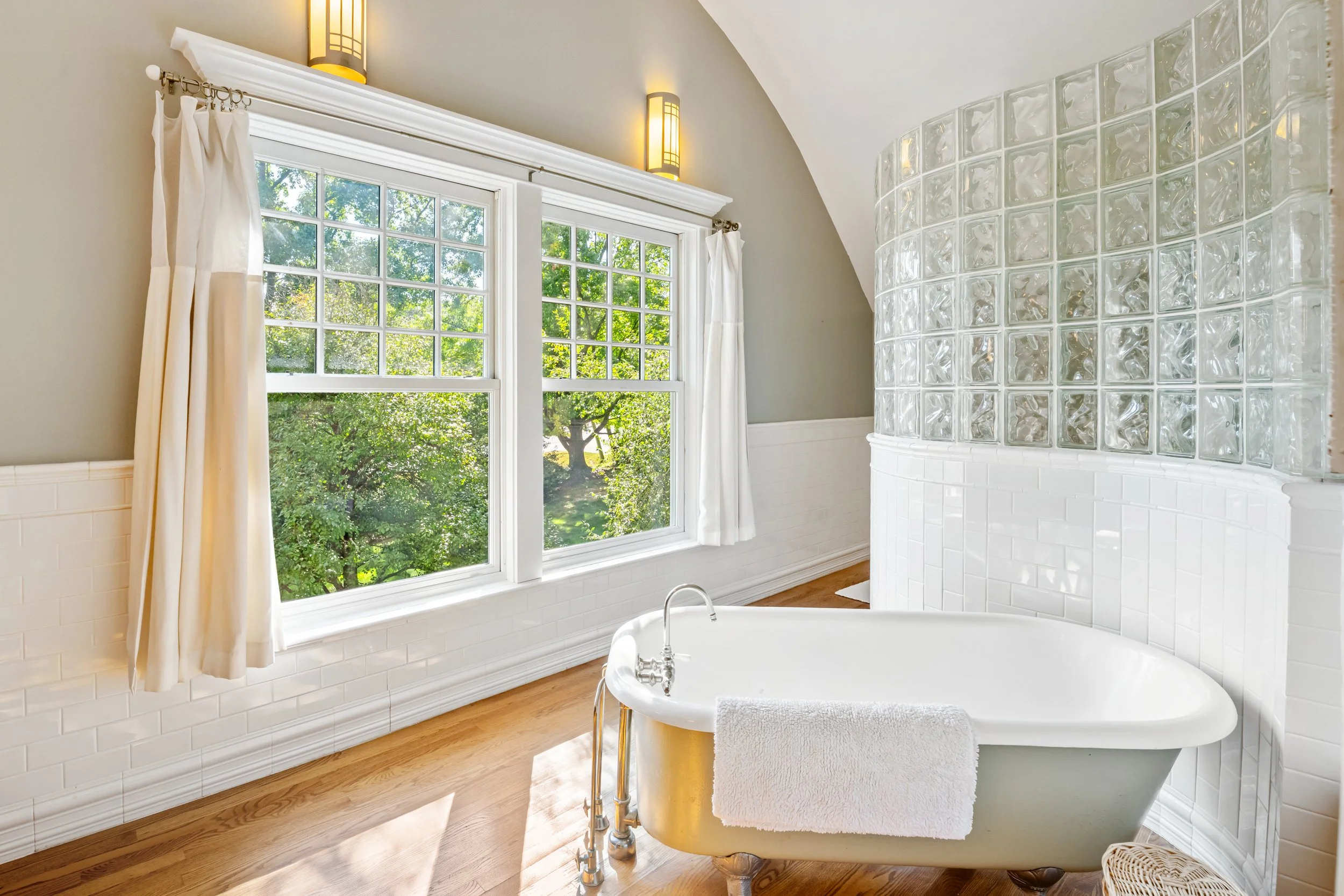 8830 Old Courthouse Road - Primary Bathroom #2.jpg