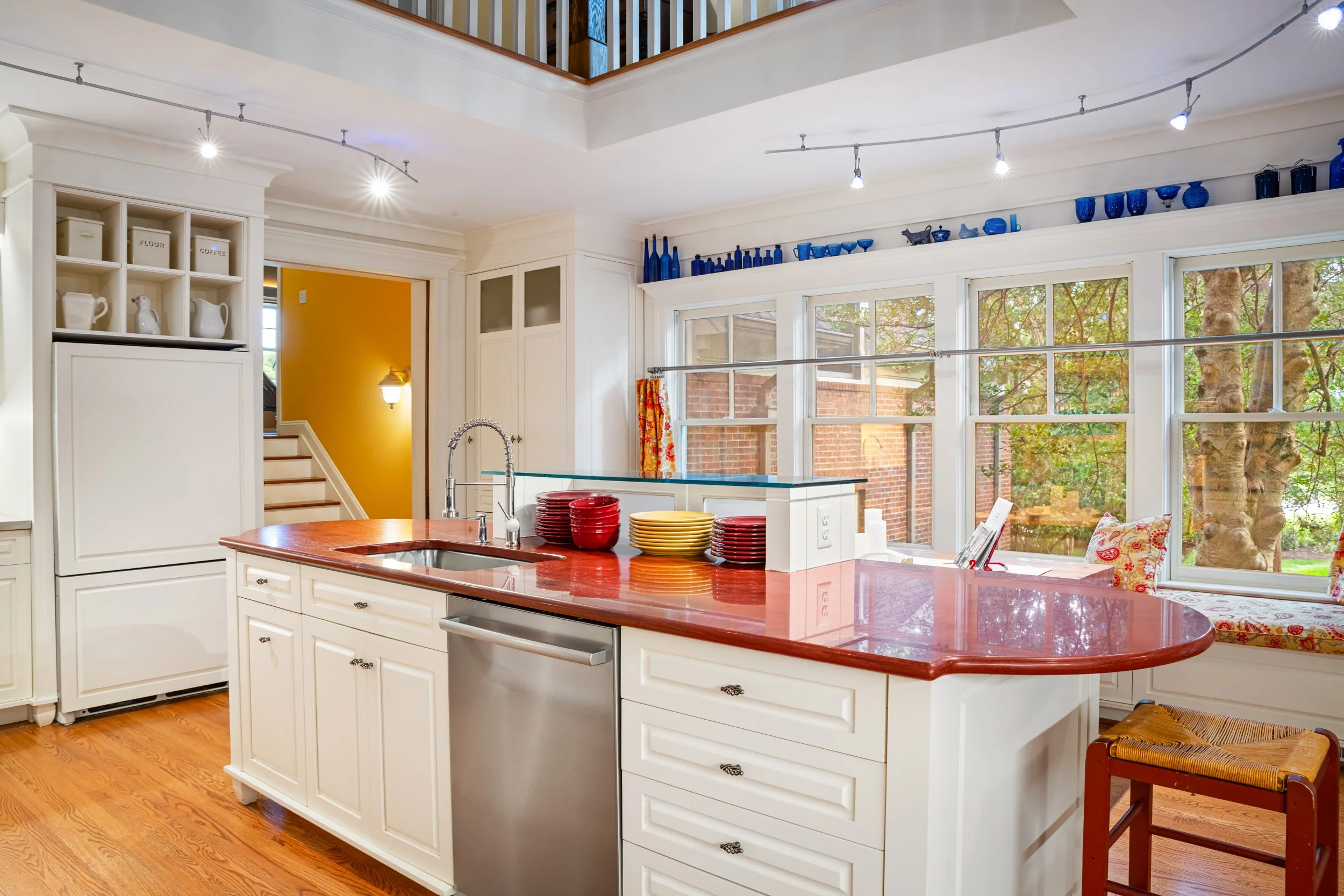 8830 Old Courthouse Road - Kitchen-8.jpg