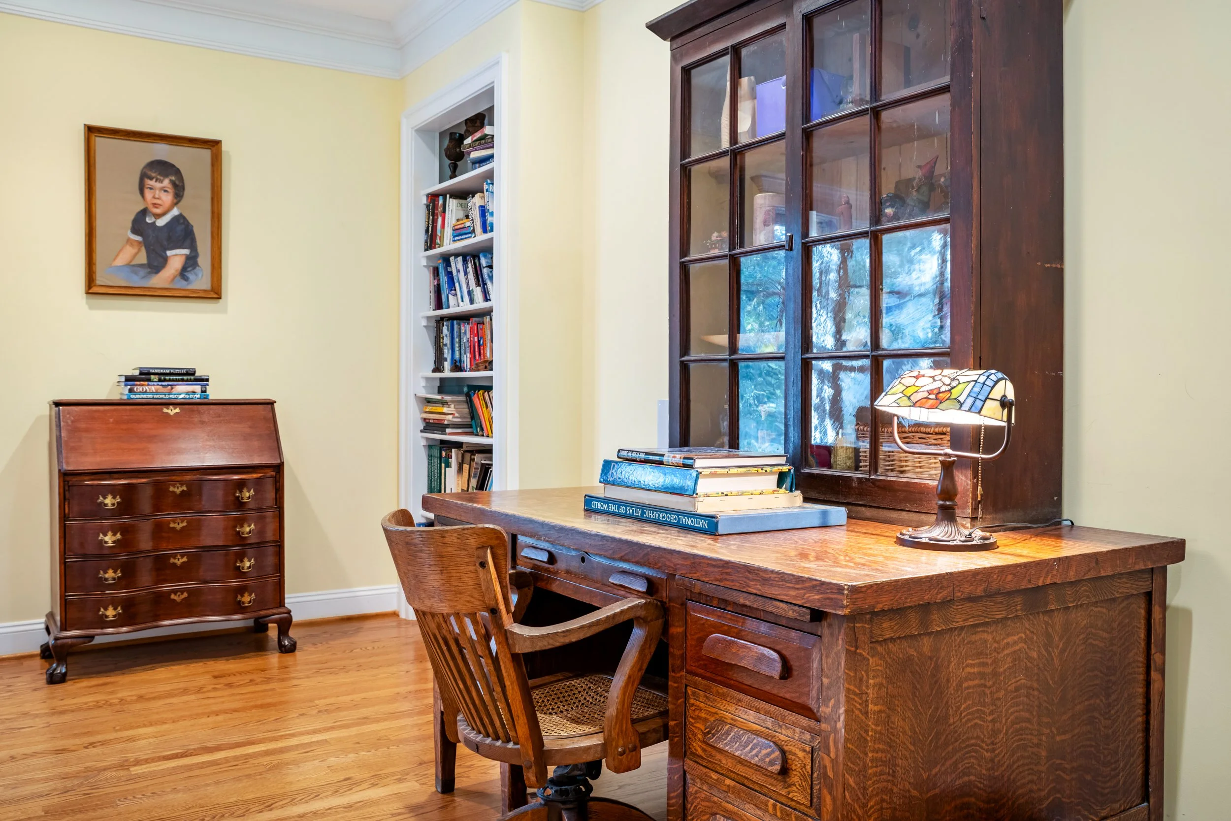 8830 Old Courthouse Road - Upper Hallway-5.jpg