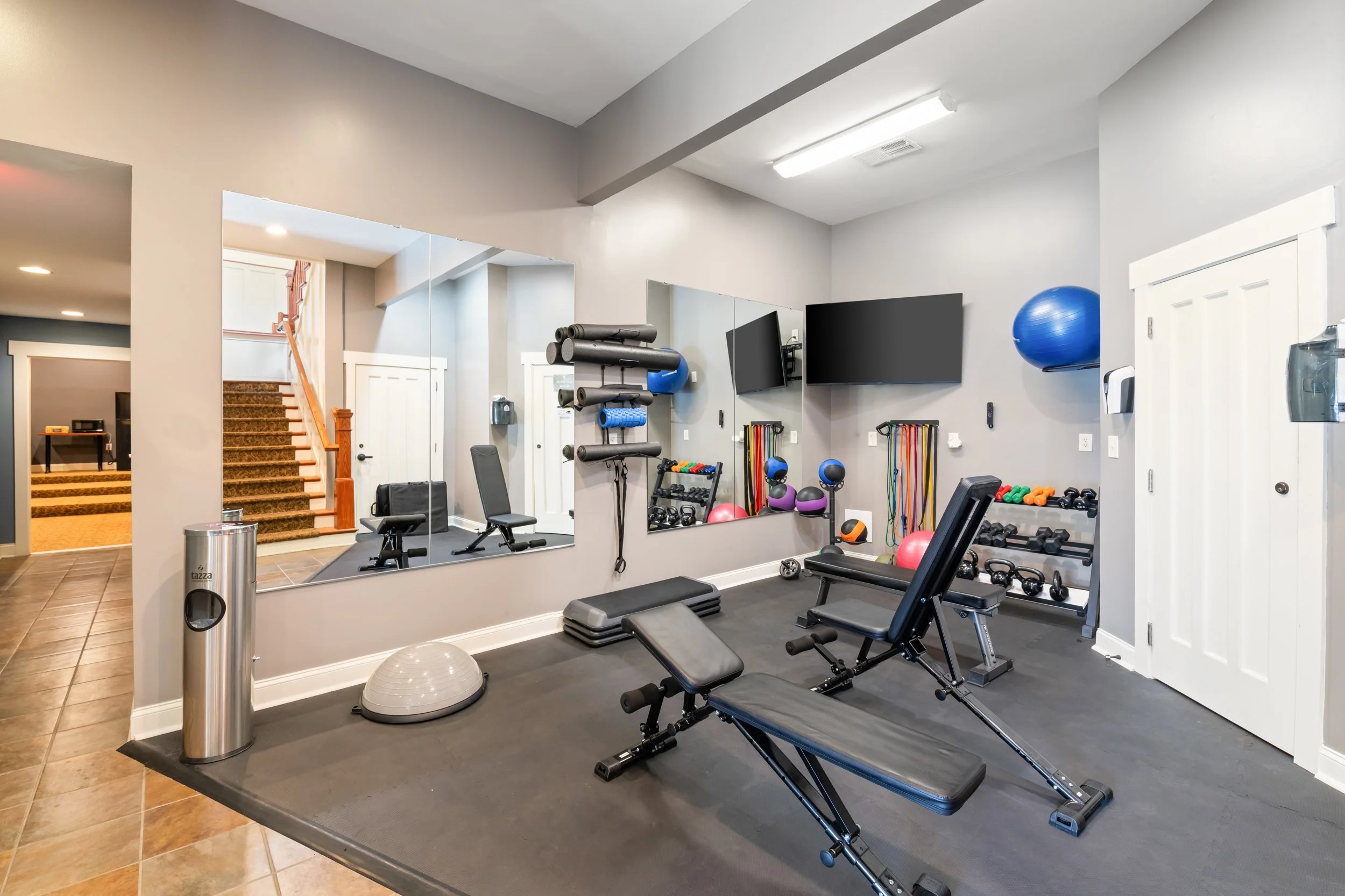 Woodlands Clubhouse - Gym-2.jpg