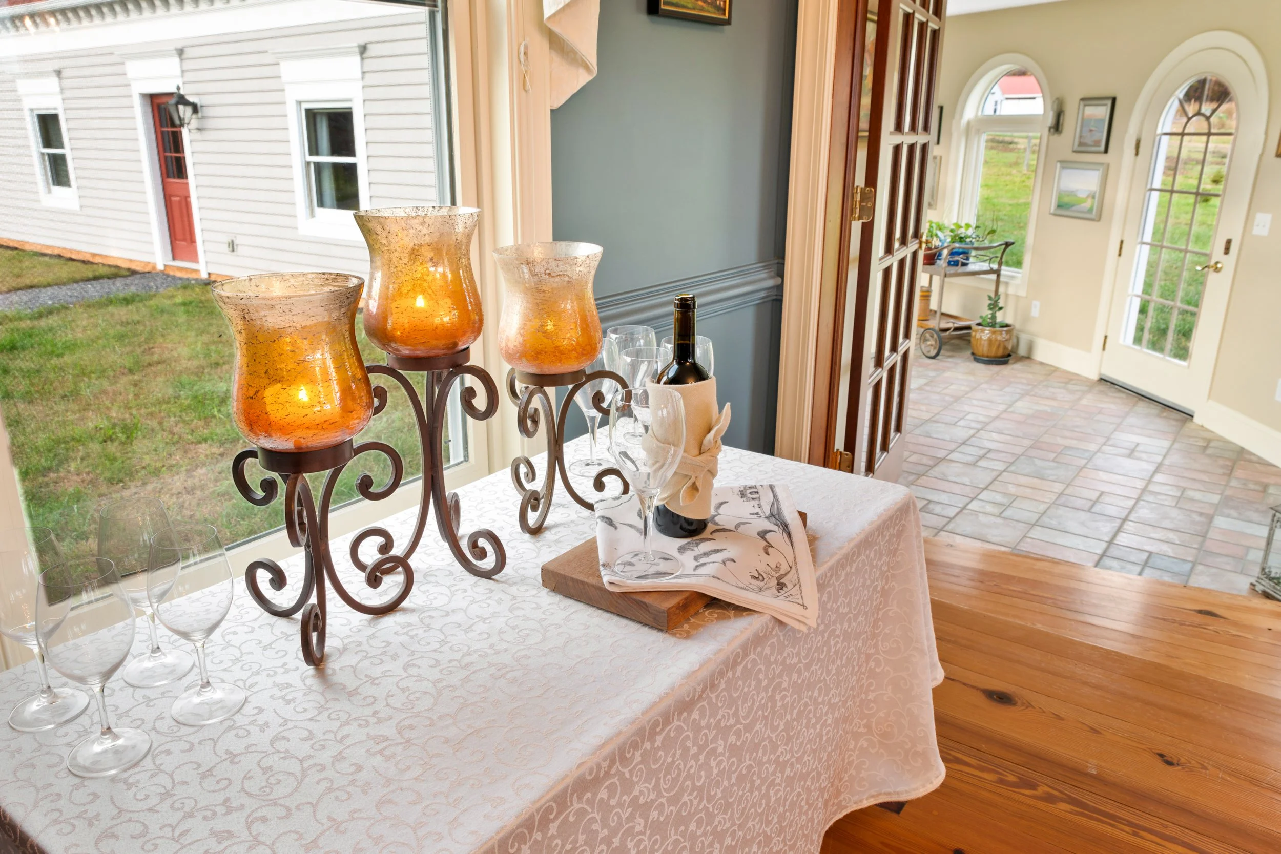 530 James River Road - Interiors-102.jpg